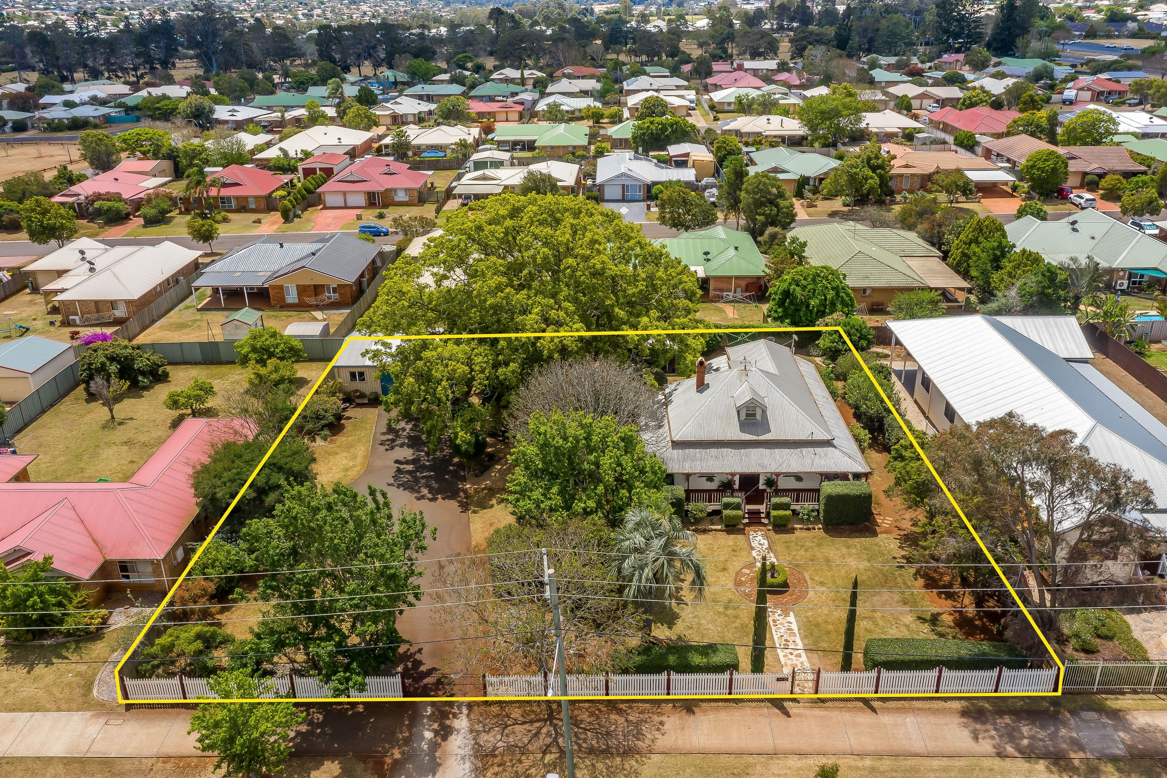 183 - 185 Nelson Street, Kearneys Spring QLD 4350, Kearneys Spring - Thumbnail 2
