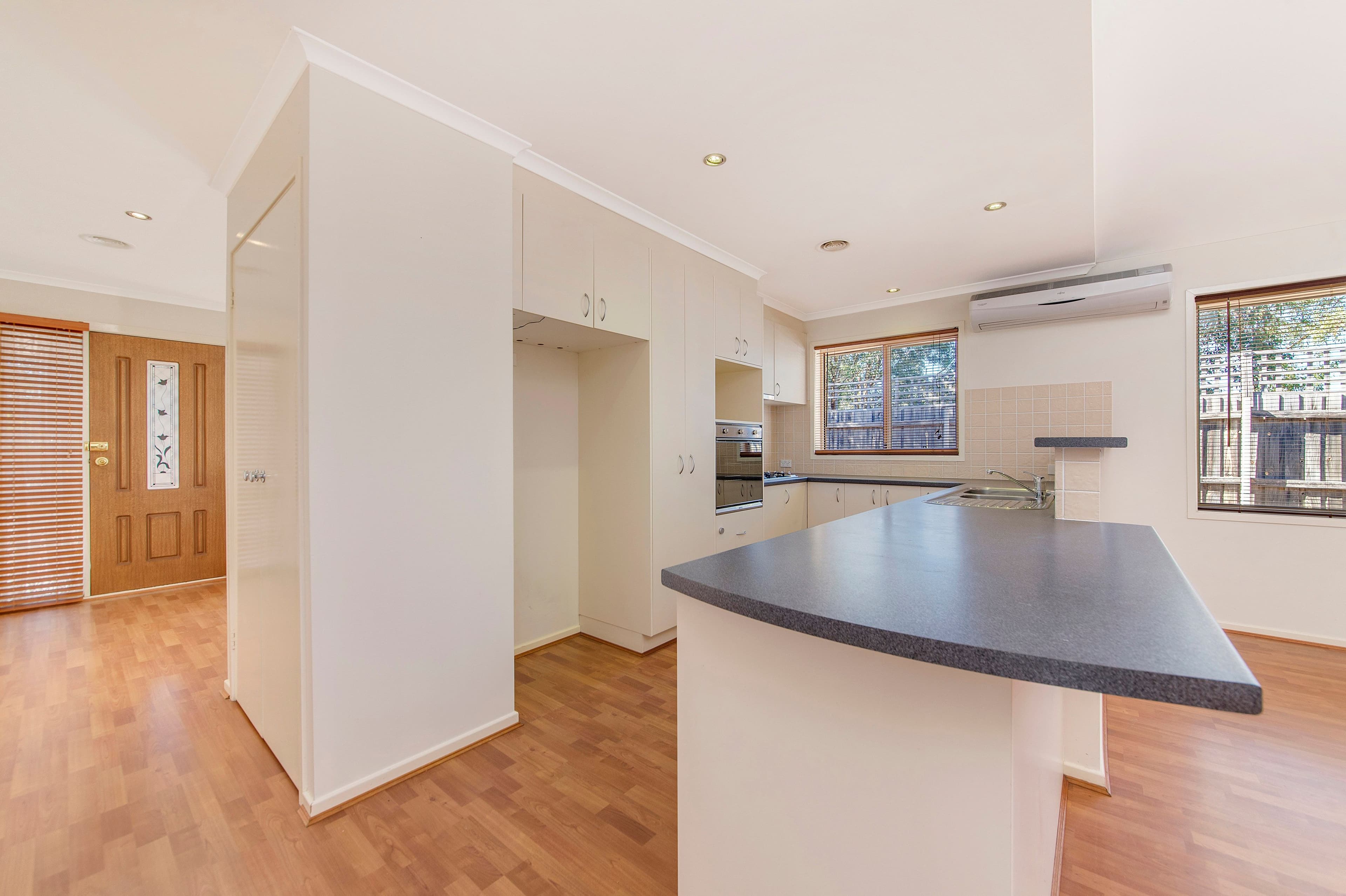 10 Cecil Place, Dunlop ACT 2615, Dunlop - Thumbnail 5