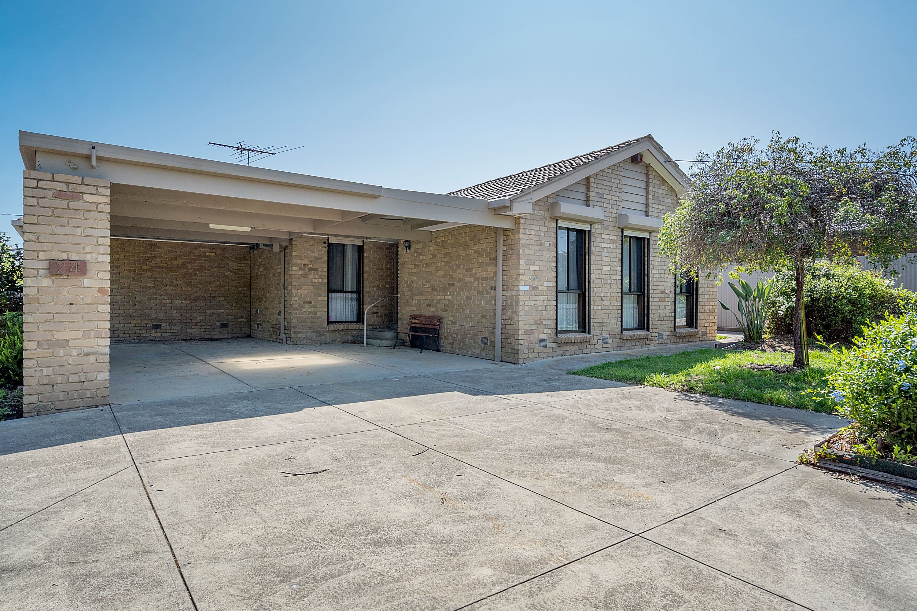 24 Healey Street, Craigieburn VIC 3064, Craigieburn - Thumbnail 2