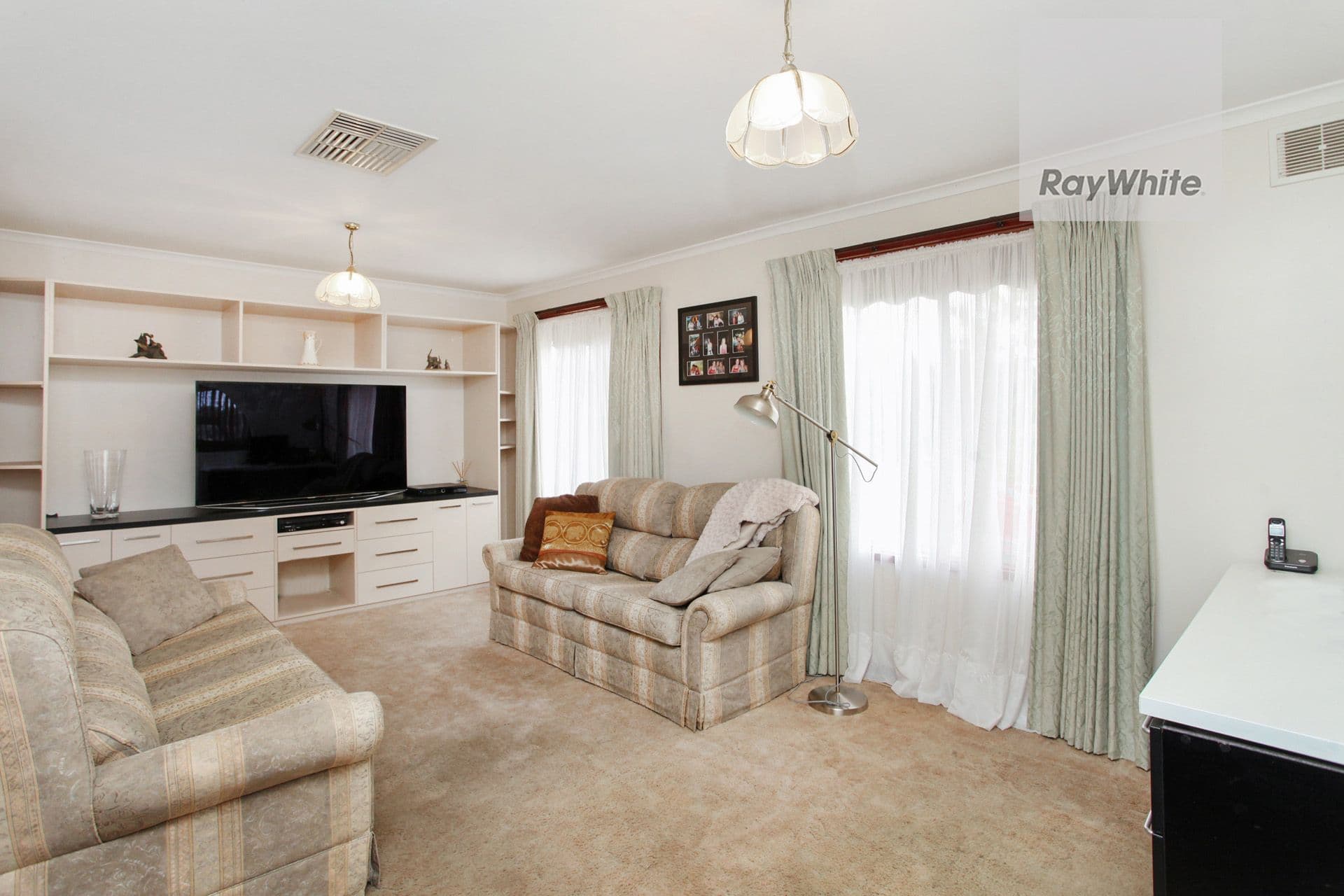 13 Dobies Court, Westmeadows VIC 3049, Westmeadows - Thumbnail 2