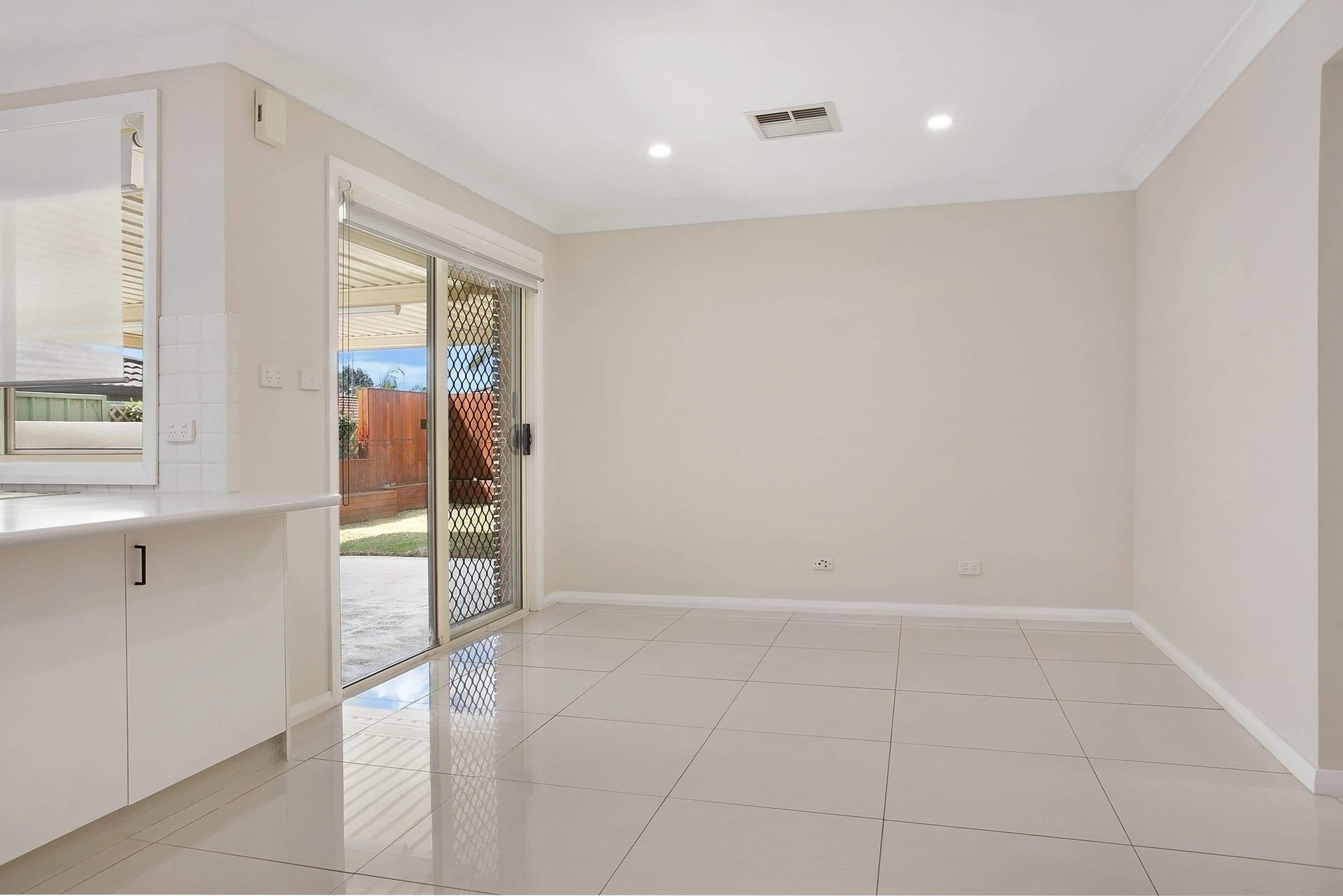 6 Yuroka Street, Glenmore Park NSW 2745, Glenmore Park - Thumbnail 8