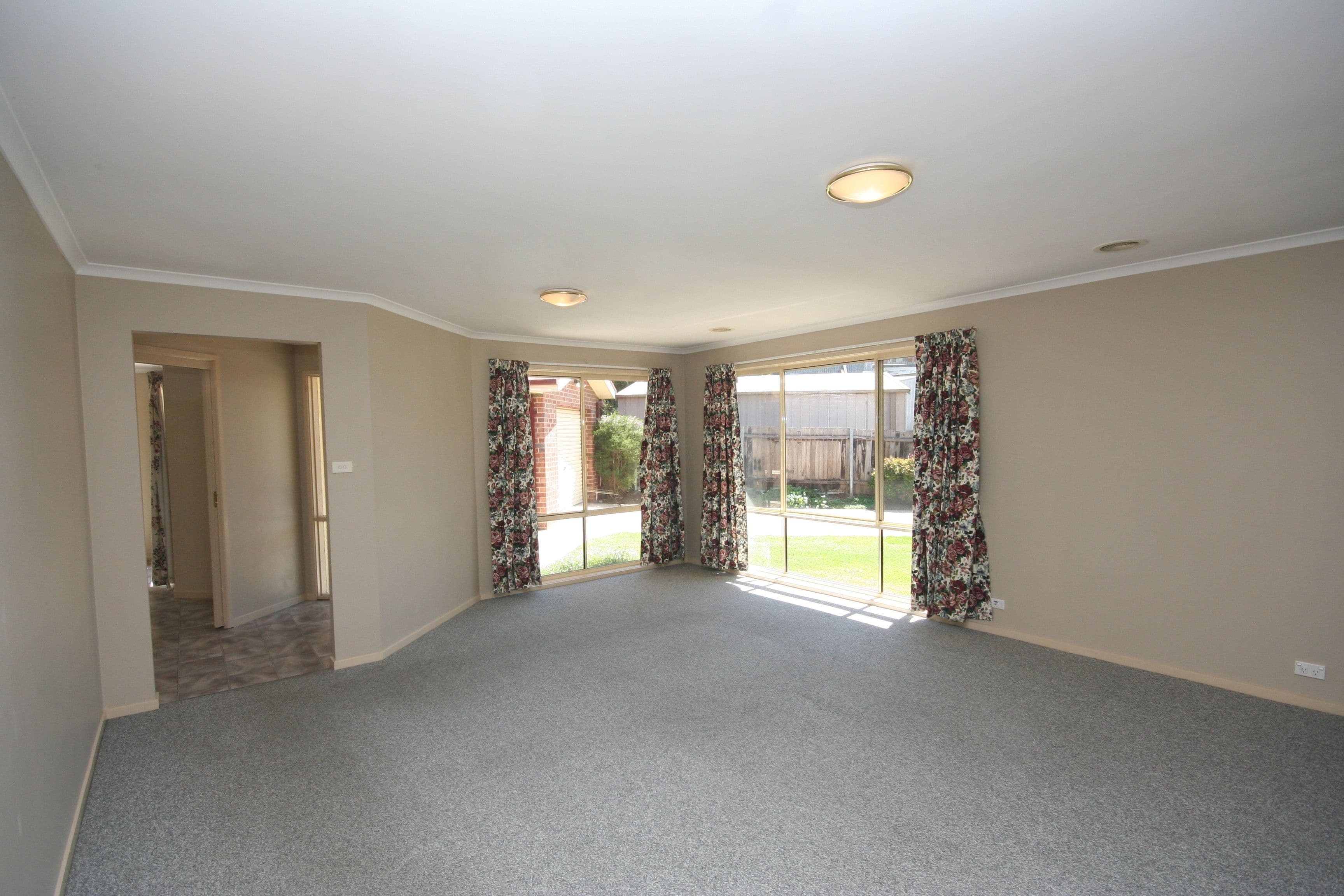 2/35 McIntosh Street, Queanbeyan NSW 2620, Queanbeyan - Thumbnail 3