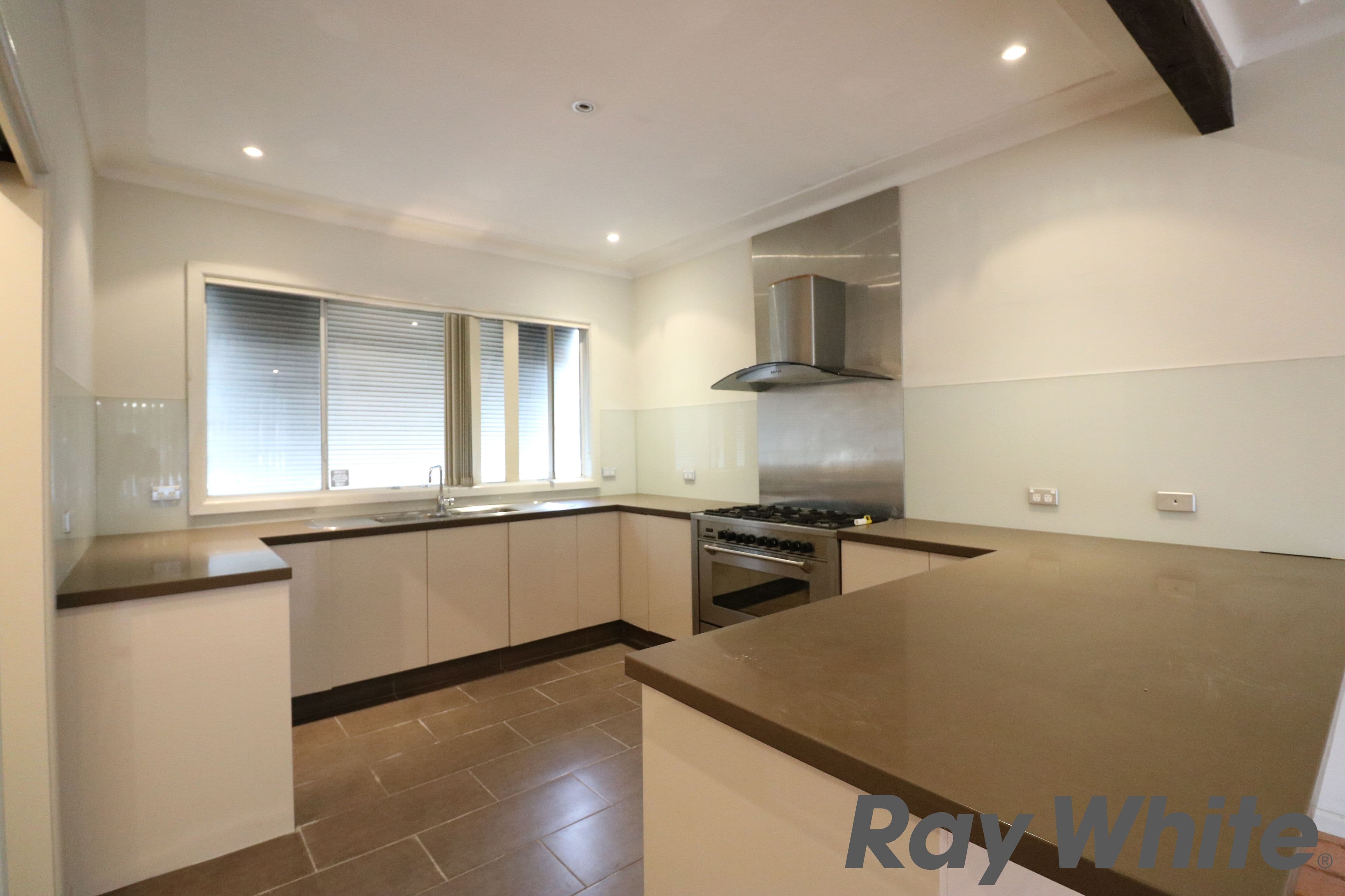 9 Grant Avenue, Cabramatta NSW 2166, Cabramatta - Thumbnail 3