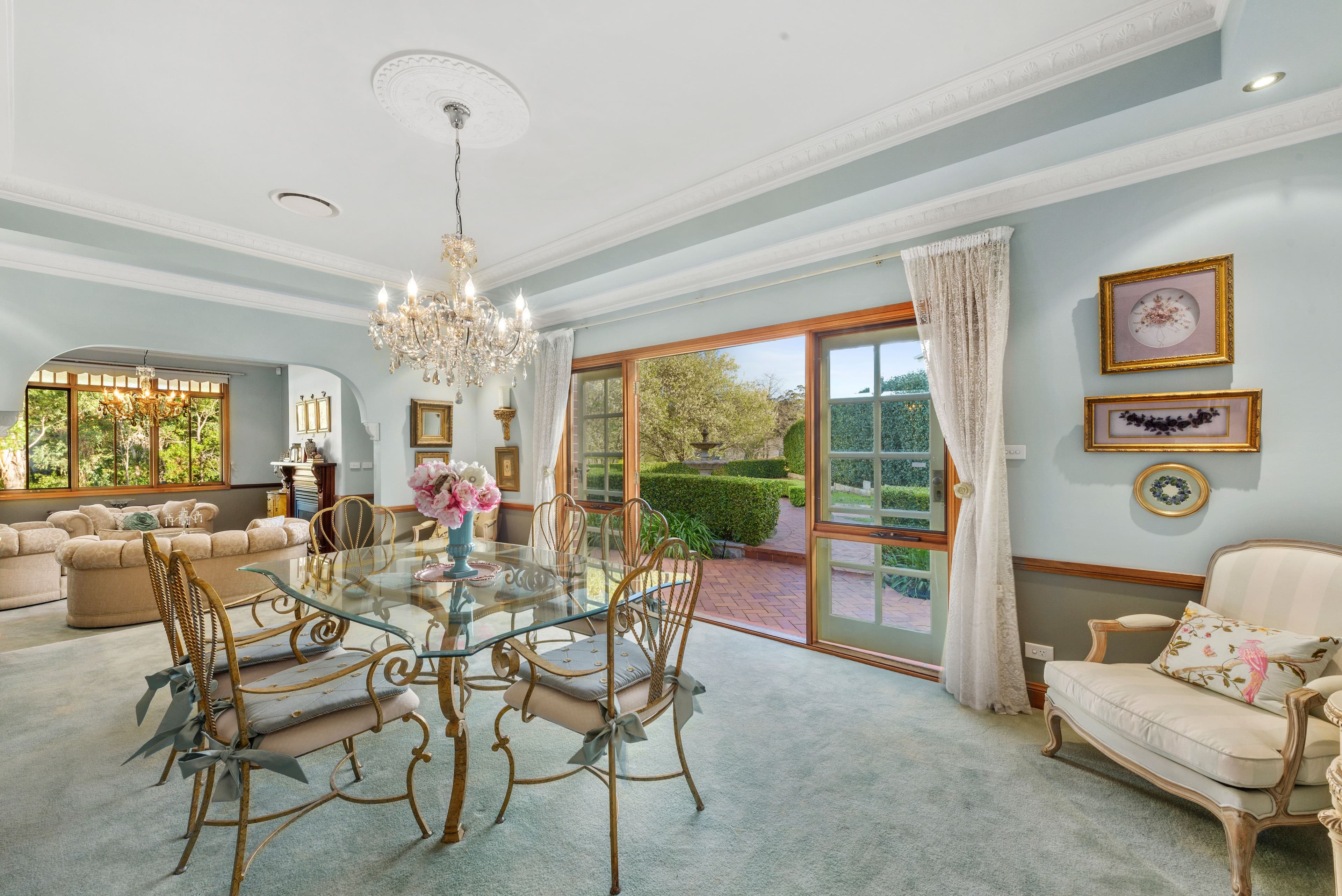 67 Balintore Drive, Castle Hill - Thumbnail 2