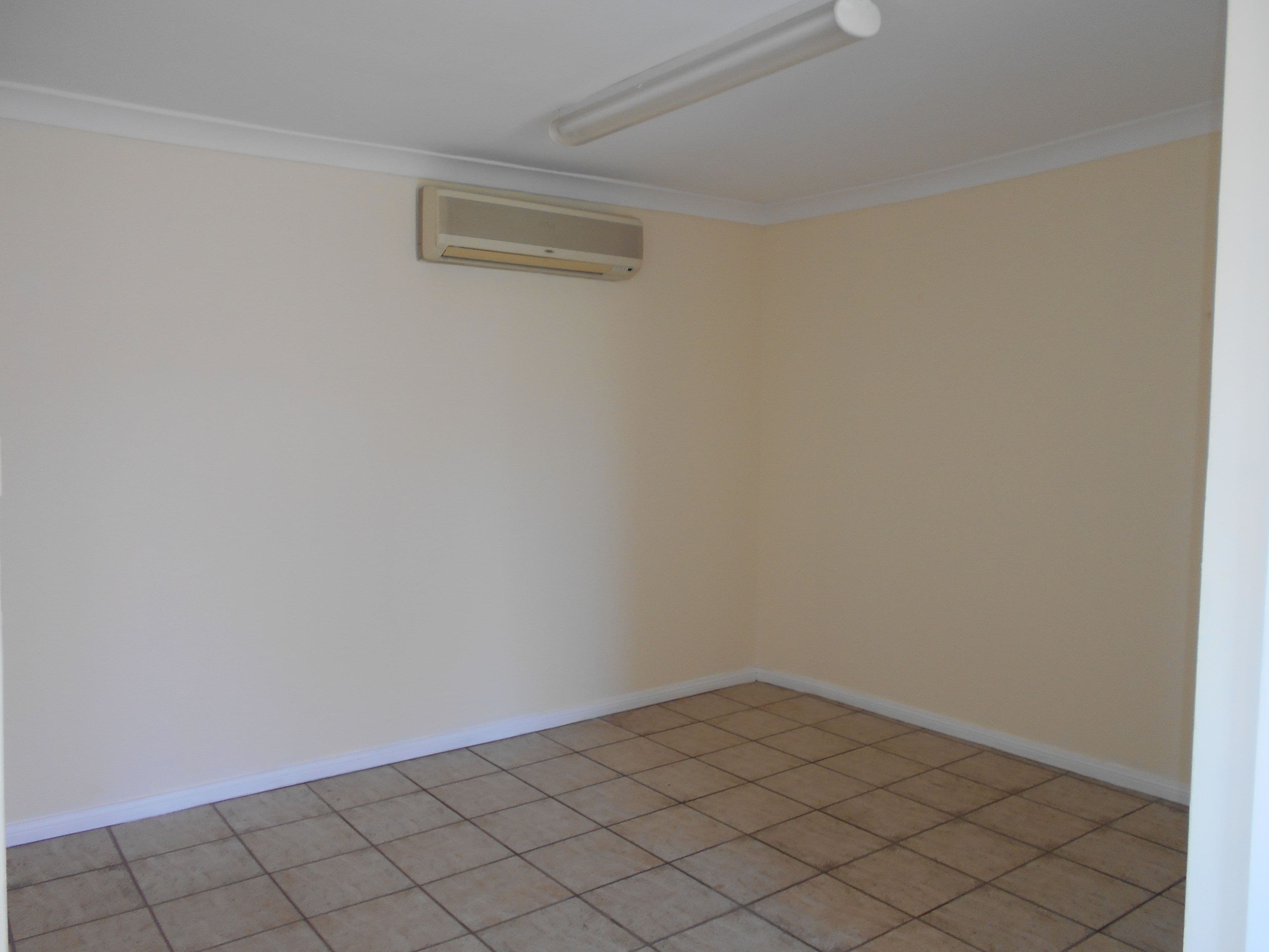 13b Rickard Road, Bossley Park NSW 2176, Bossley Park - Thumbnail 4