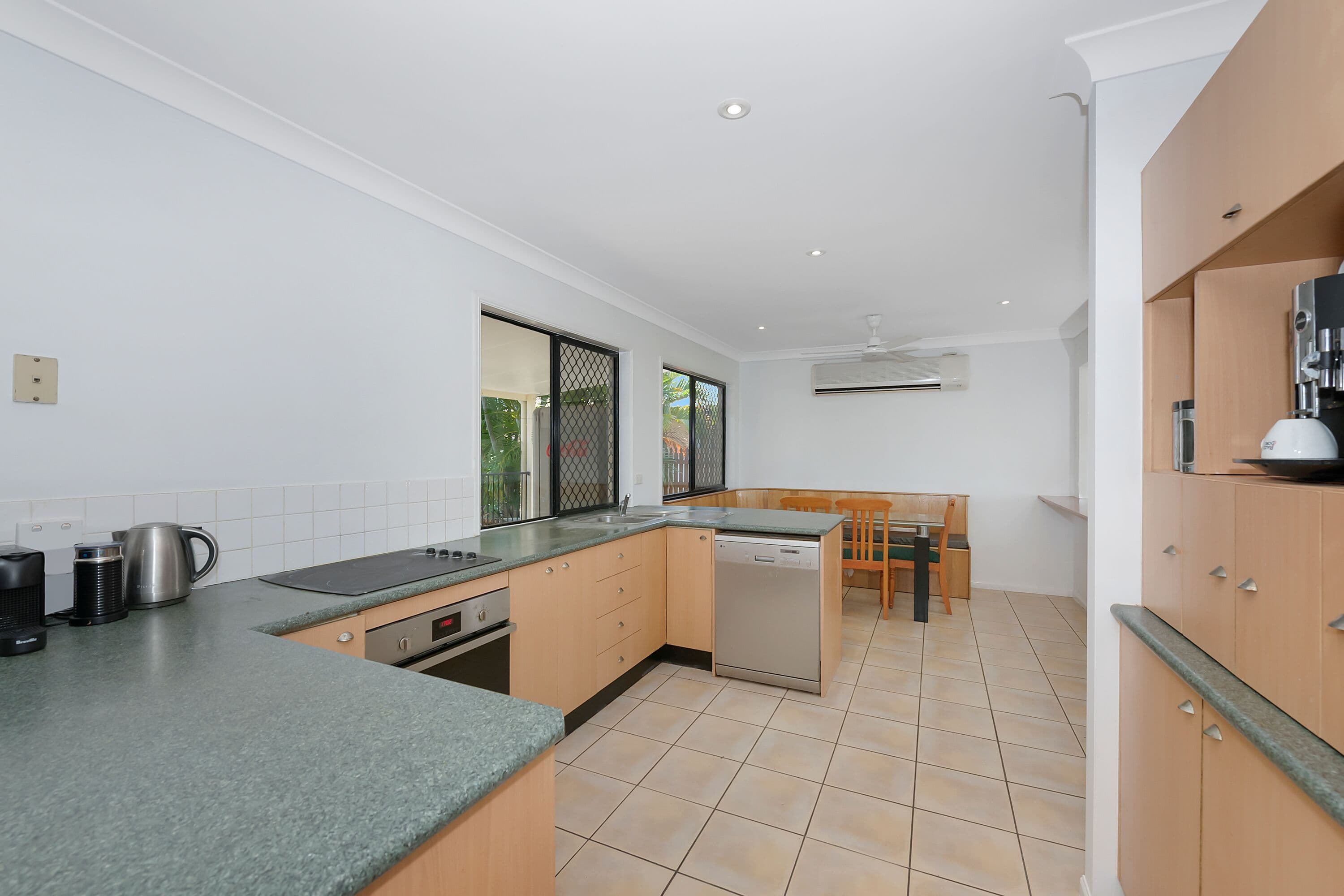 52 Greenwood Drive, Kirwan QLD 4817, Kirwan - Thumbnail 5