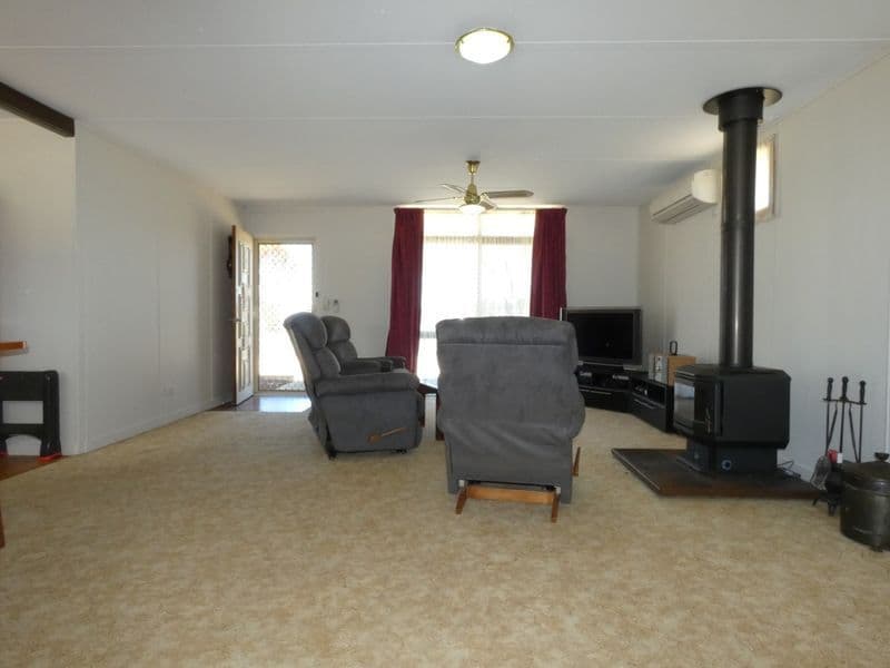 17 Progress Road, Hardwicke Bay SA 5575, Hardwicke Bay - Thumbnail 3