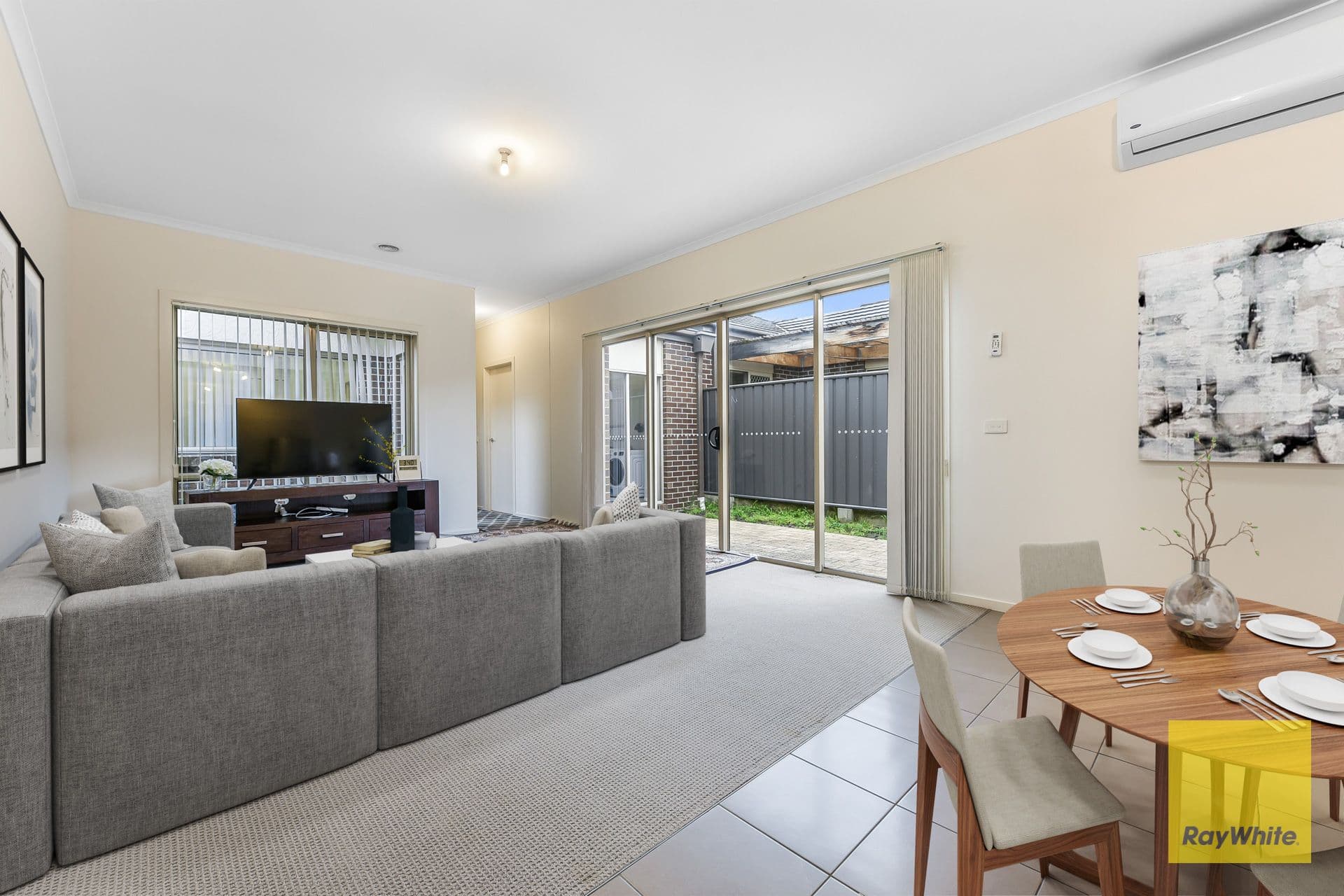 84 Sabel Drive, Cranbourne North VIC 3977, Cranbourne North - Thumbnail 2