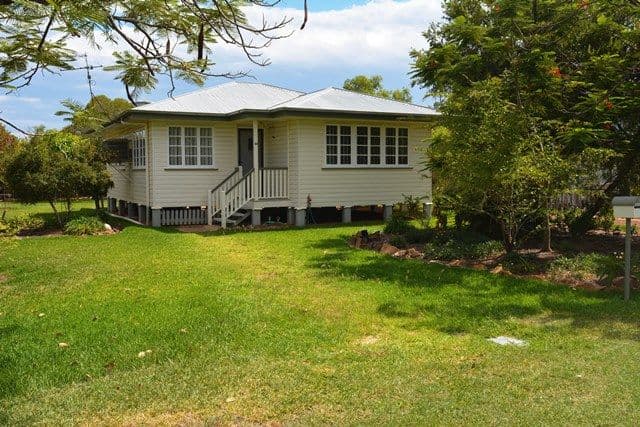 16 Walter Street, Blackall QLD 4472, Blackall - Image 1