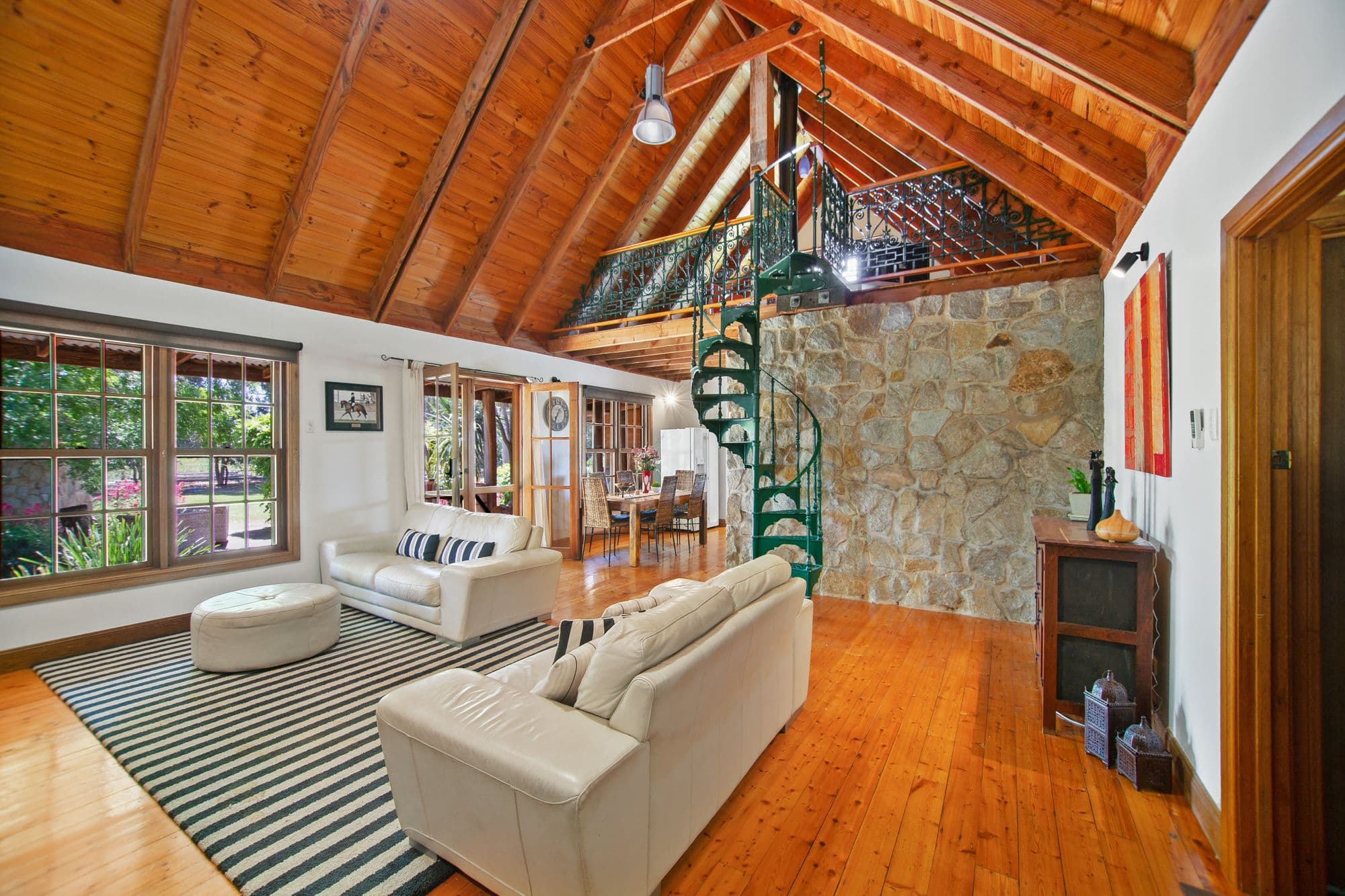 545 Mount Buller Road, Mansfield VIC 3722, Mansfield - Thumbnail 2