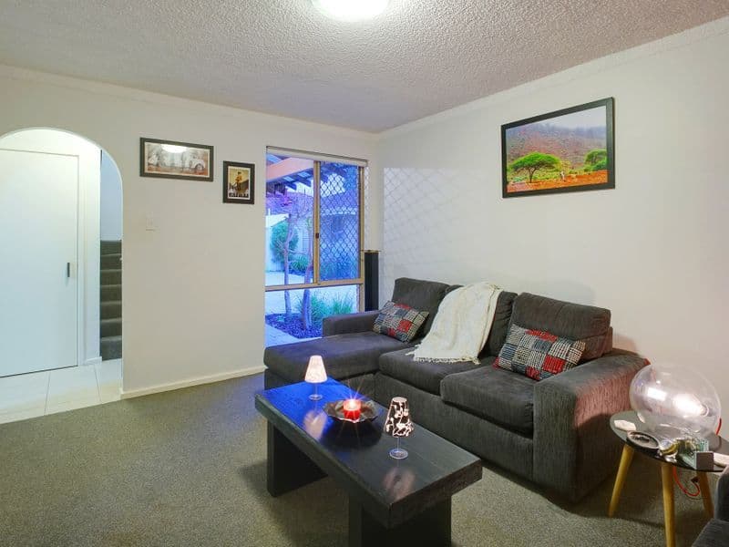 64 Wandarrie Avenue, Yokine WA 6060, Yokine - Thumbnail 4