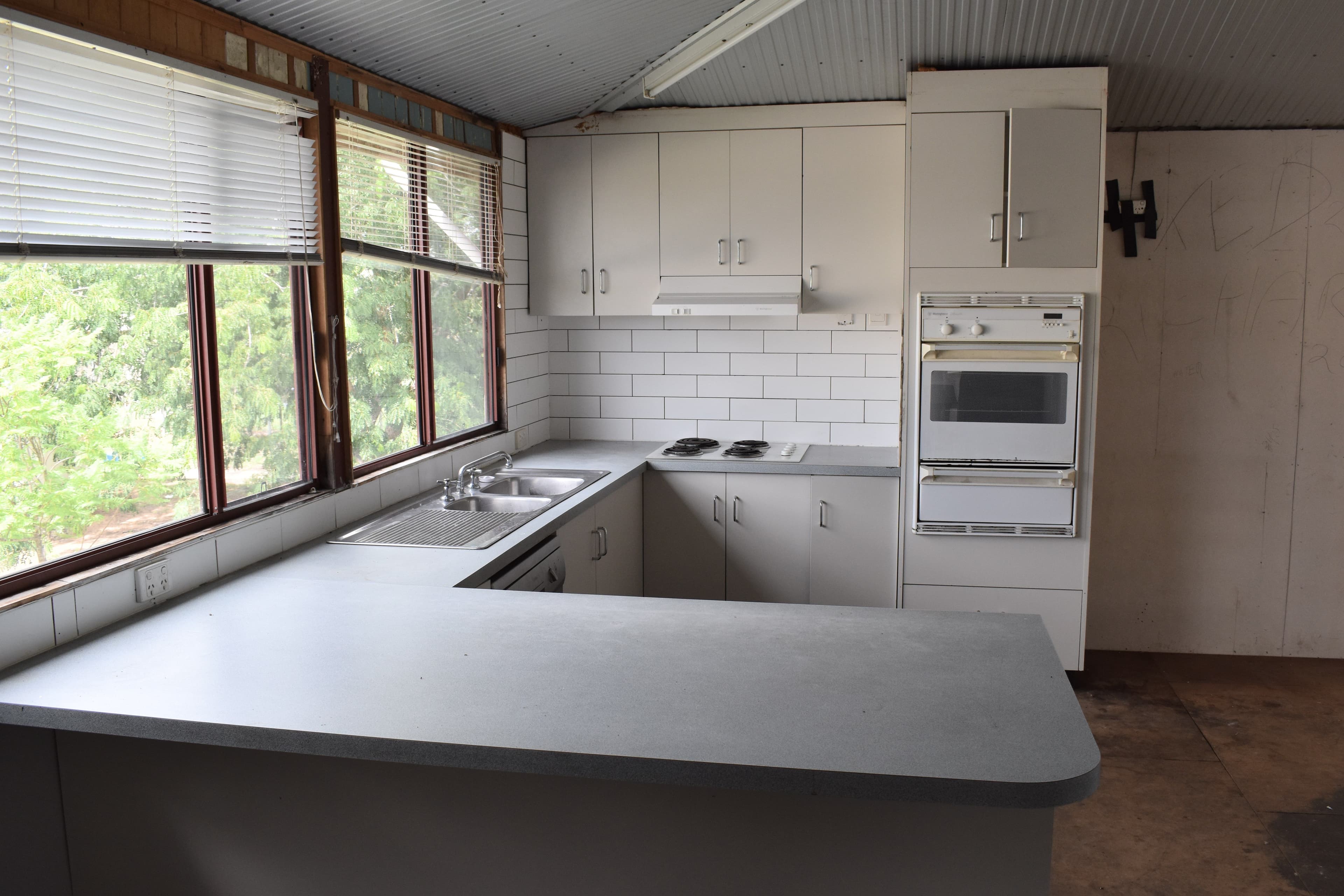 24 Moran Street, Capella QLD 4723, Capella - Thumbnail 2