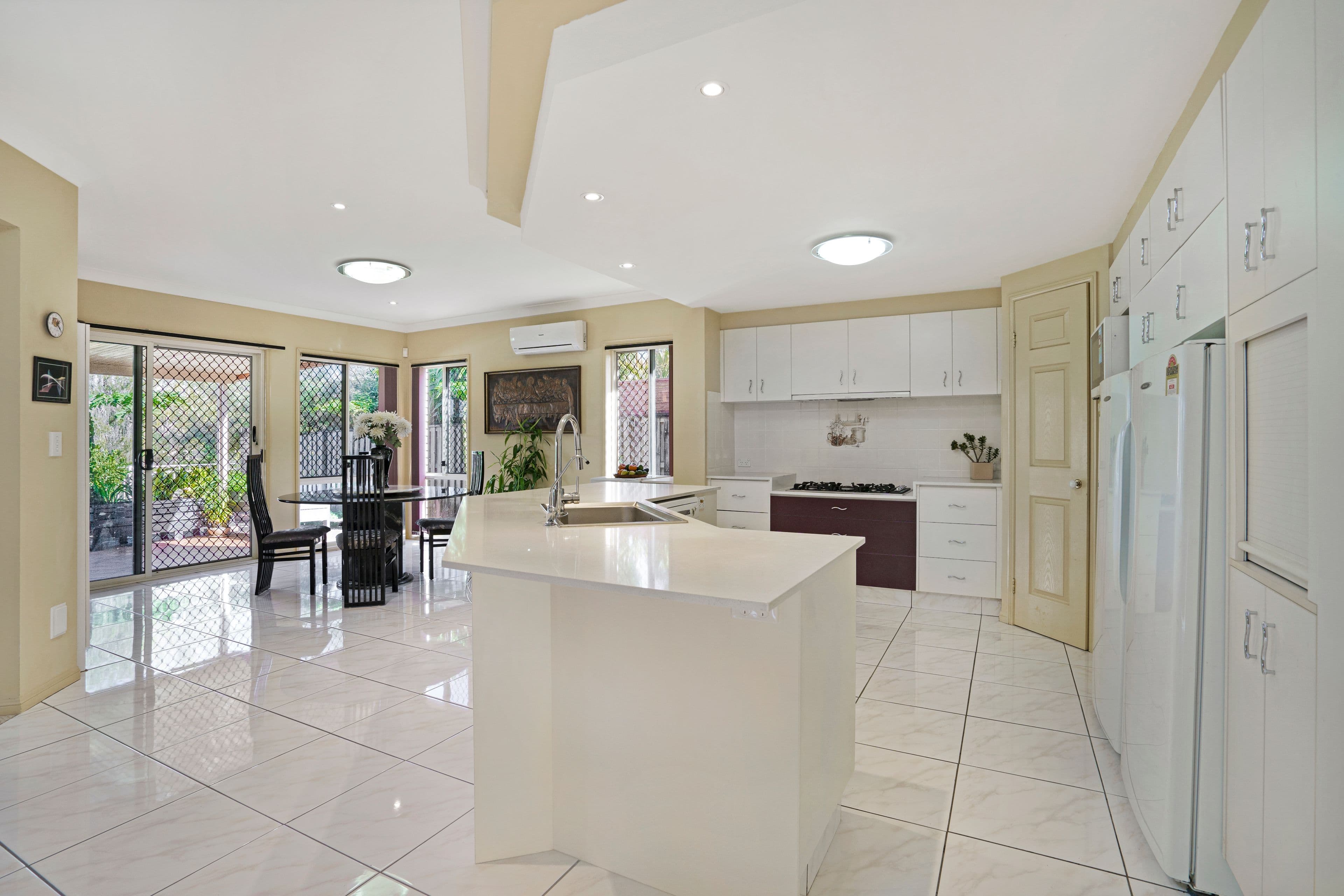 122 Olympus Drive, Robina QLD 4226, Robina - Thumbnail 3