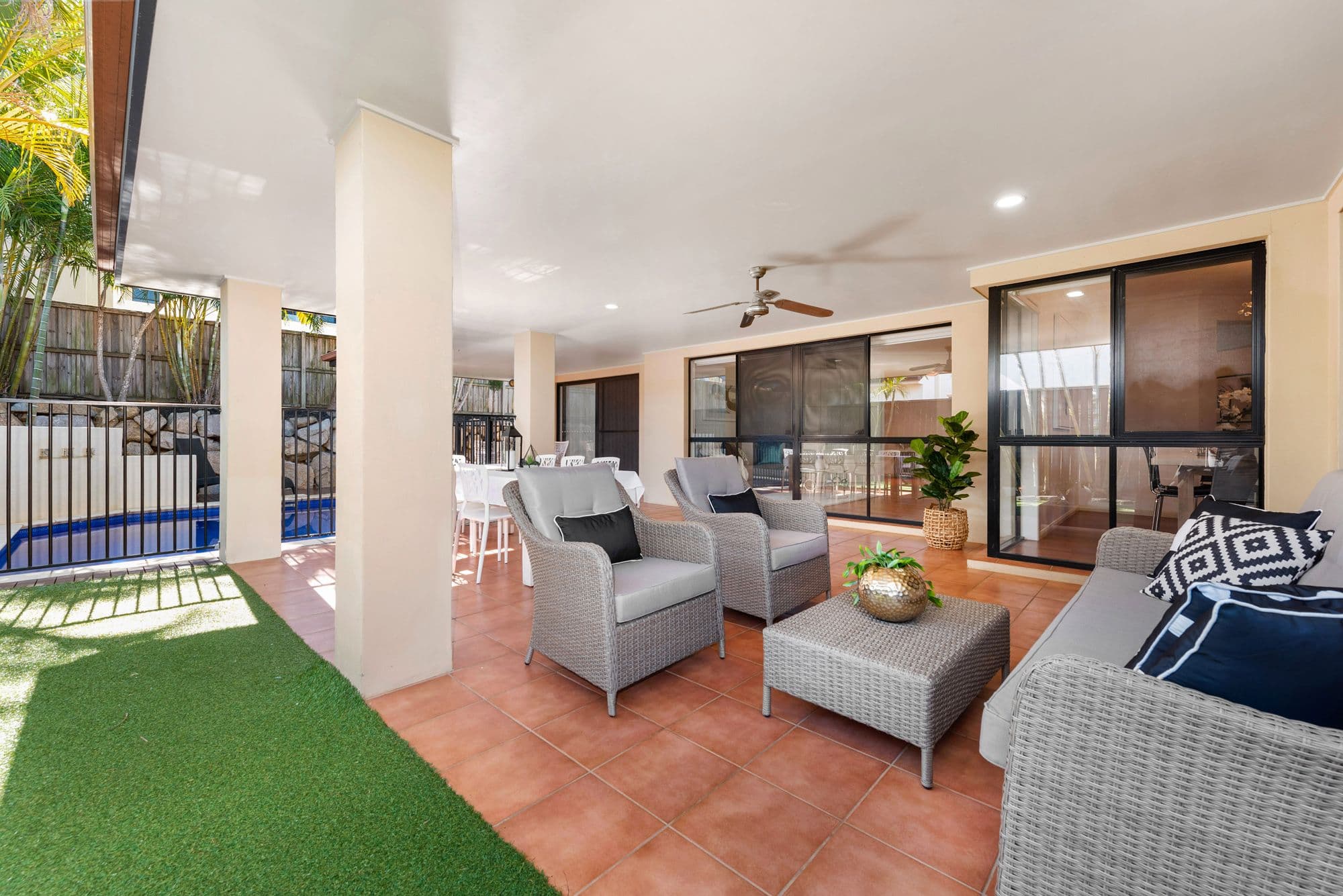 6 Pacific Close, Carindale QLD 4152, Carindale - Thumbnail 4