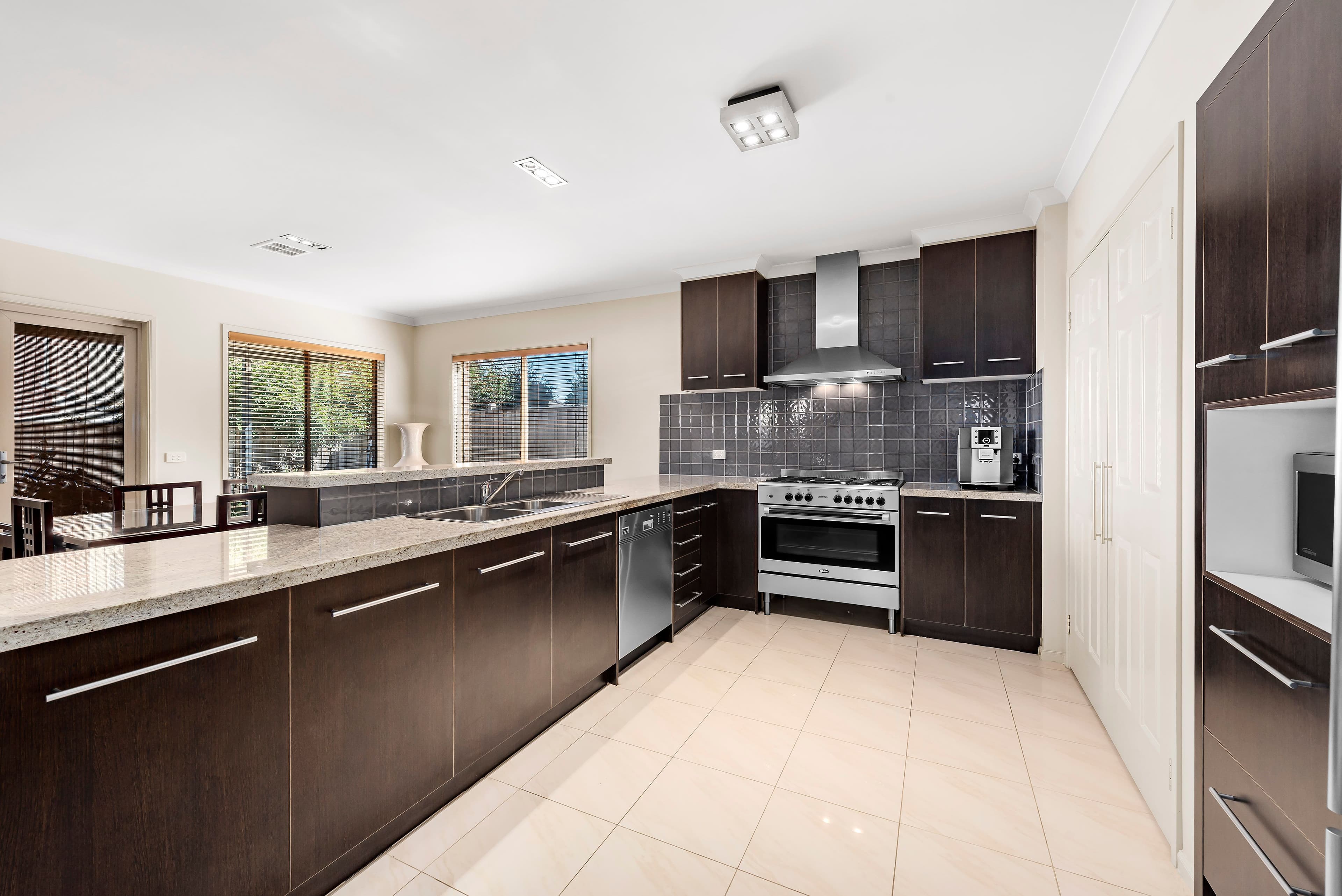 7 Ada Street, Rowville VIC 3178, Rowville - Thumbnail 3