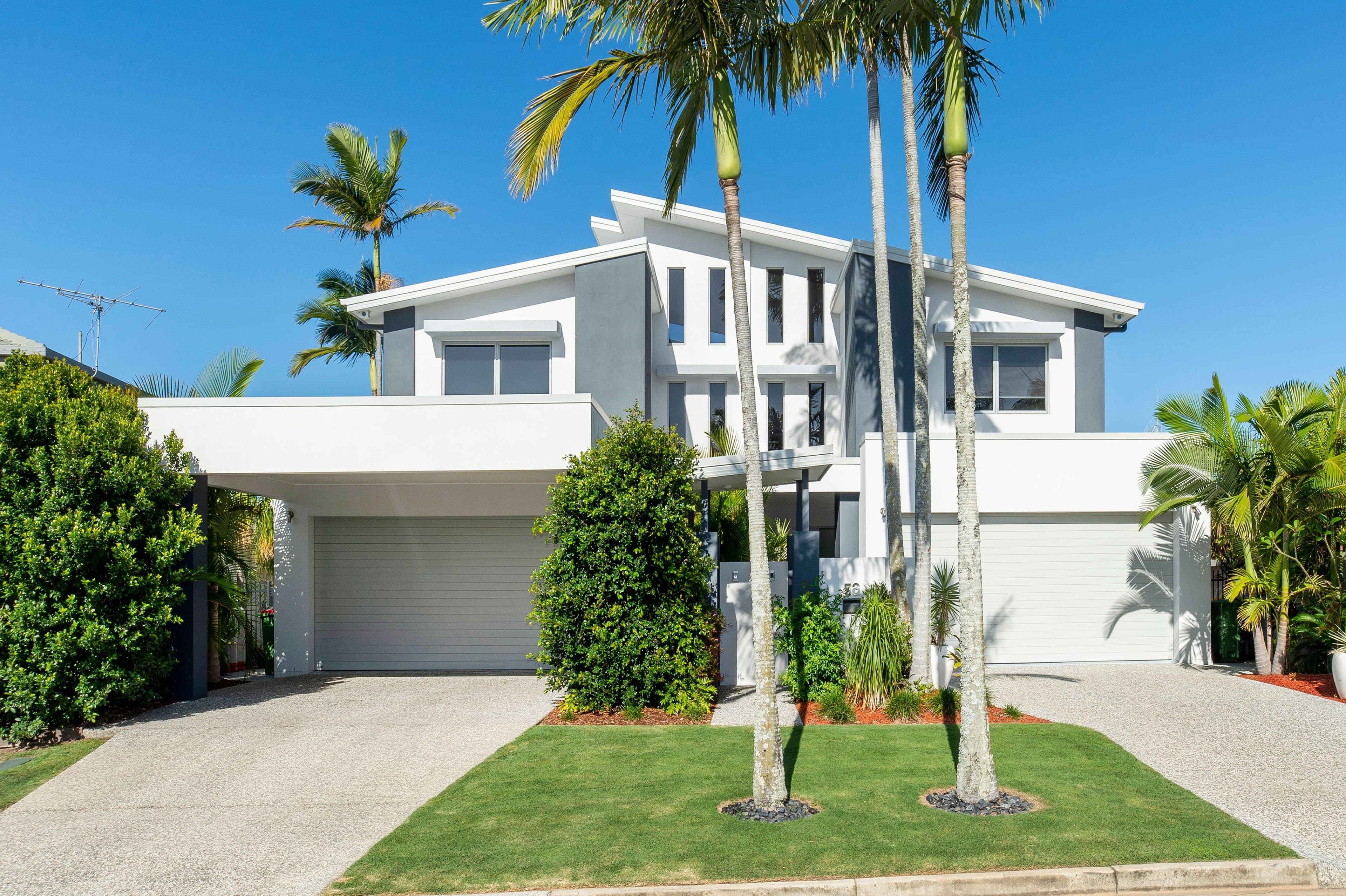 5 Daimler Drive, Bundall QLD 4217, Bundall - Thumbnail 2