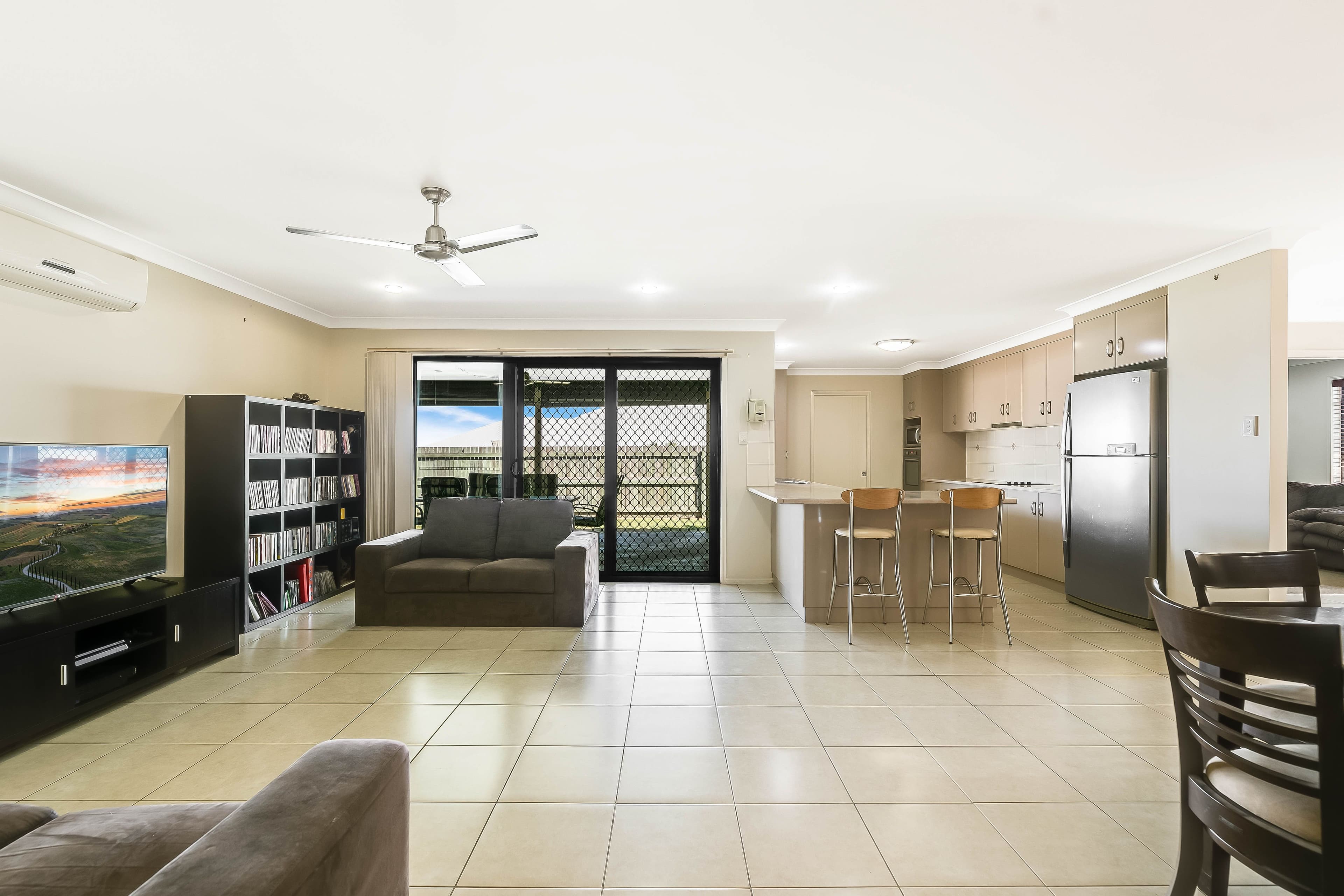 9 Pelling Court, Westbrook QLD 4350, Westbrook - Thumbnail 4