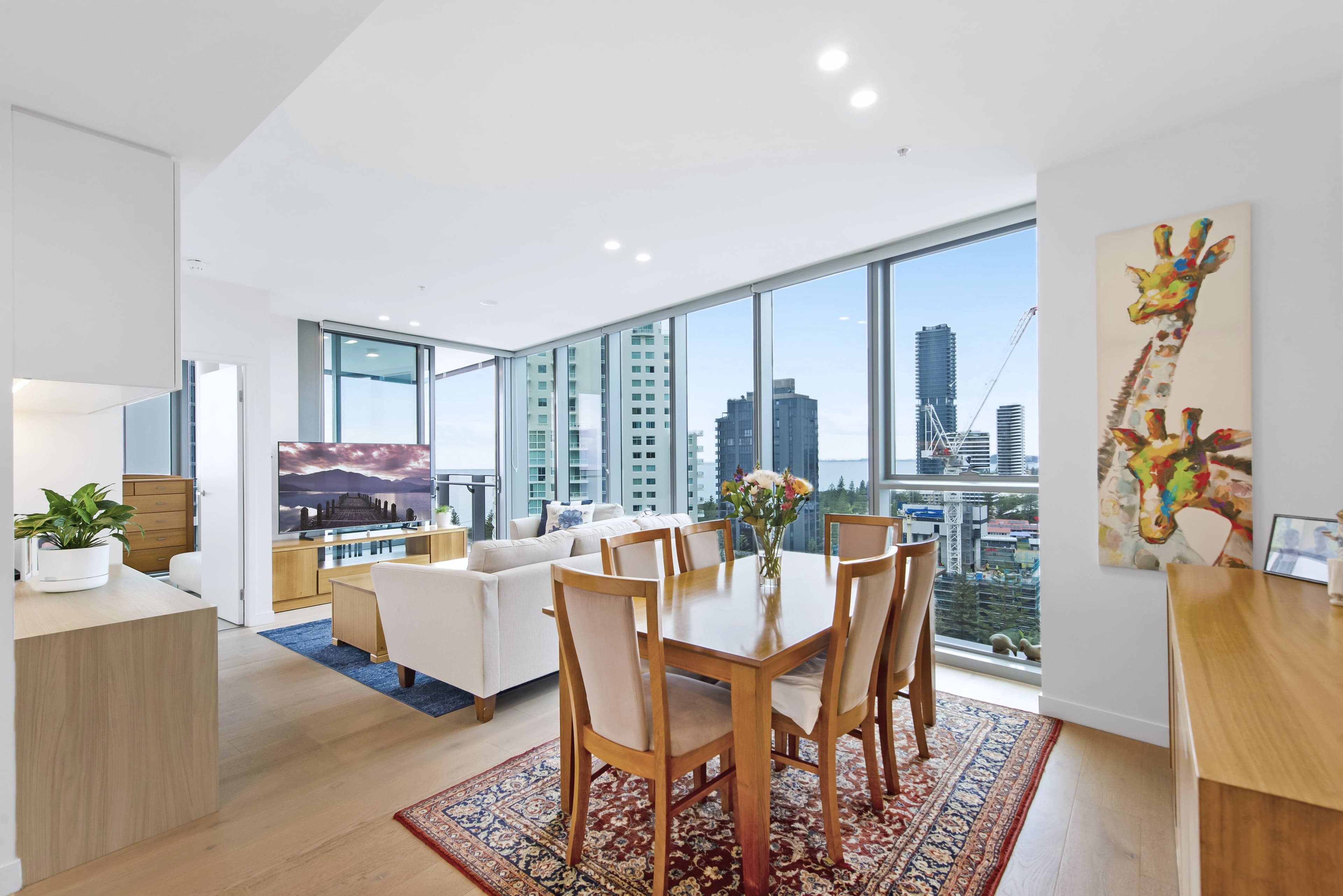 12 Philip Avenue, Broadbeach QLD 4218, Broadbeach - Thumbnail 5