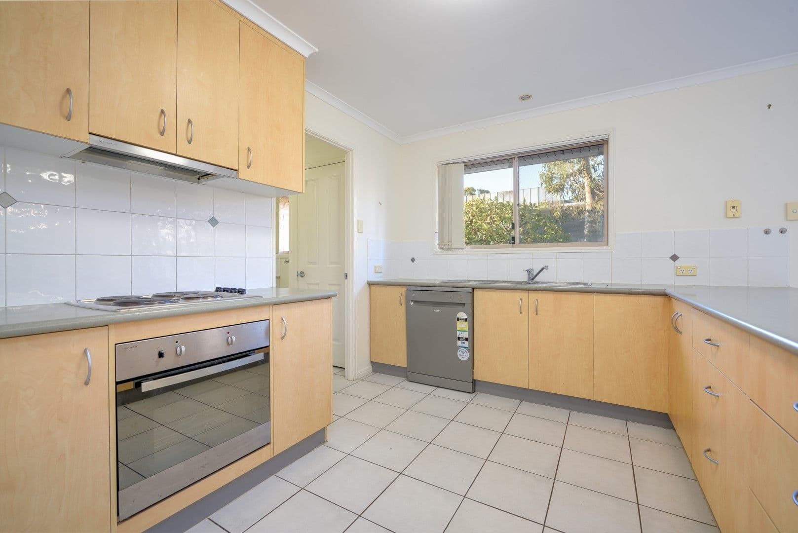 40 Skyline Drive, New Auckland QLD 4680, New Auckland - Thumbnail 3