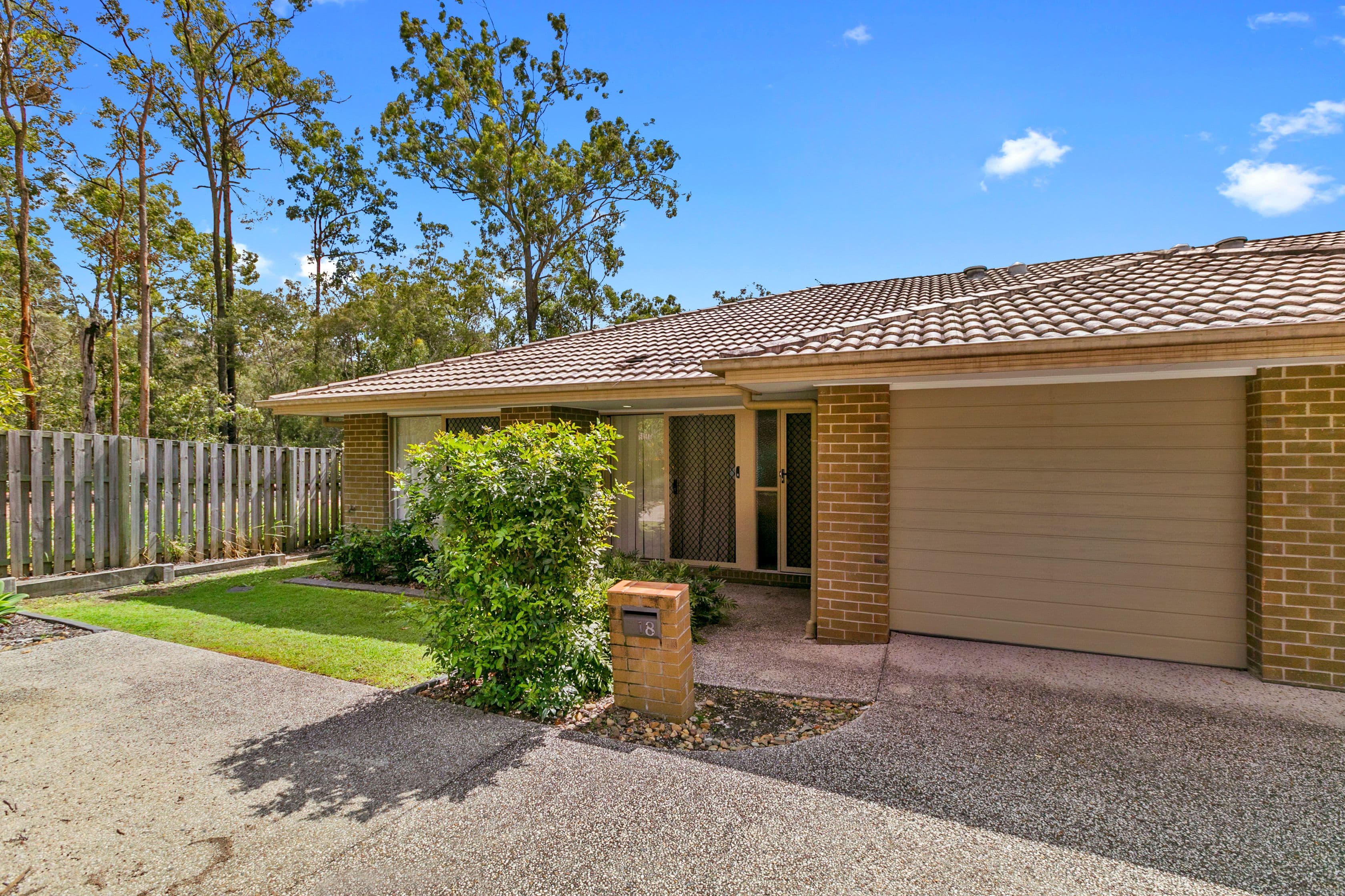 18 Greenside Grove, Berrinba QLD 4117, Berrinba - Thumbnail 2