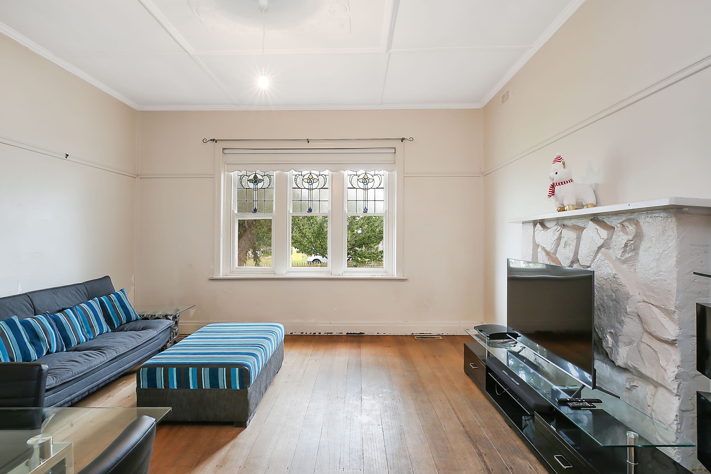 16 Walls Street, Camperdown VIC 3260, Camperdown - Thumbnail 3