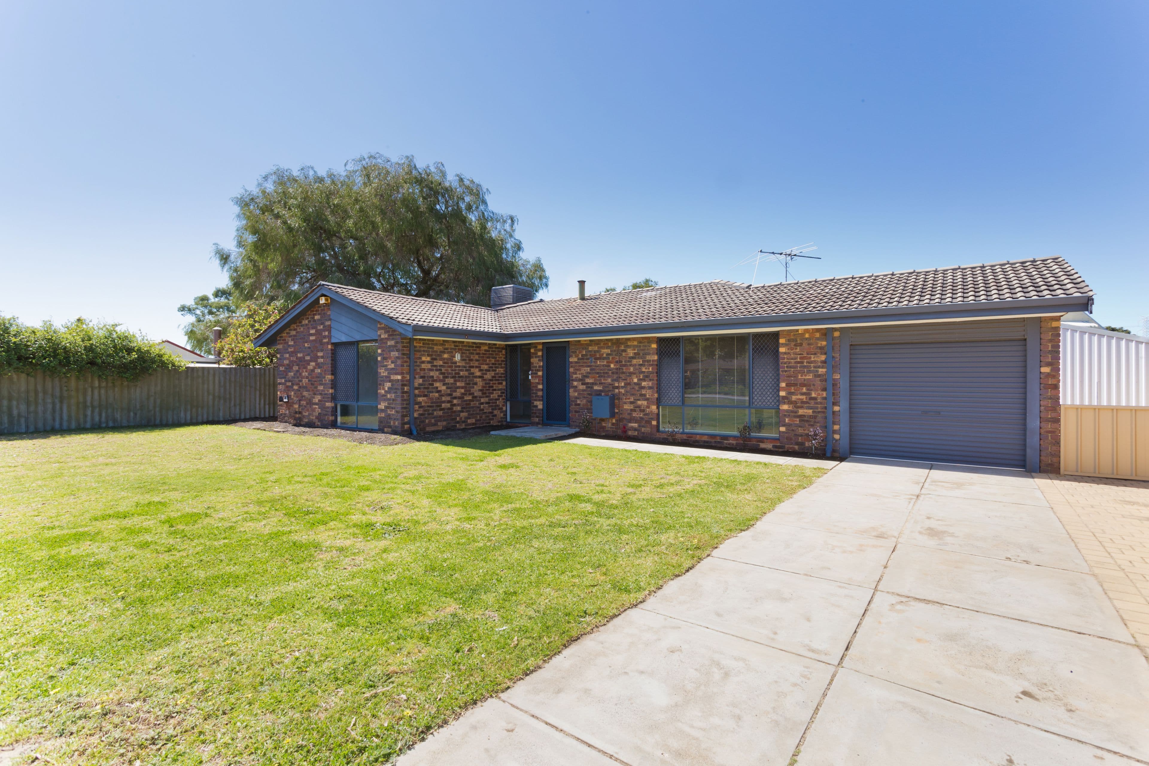 3 Hurrey Place, Beechboro WA 6063, Beechboro - Thumbnail 2