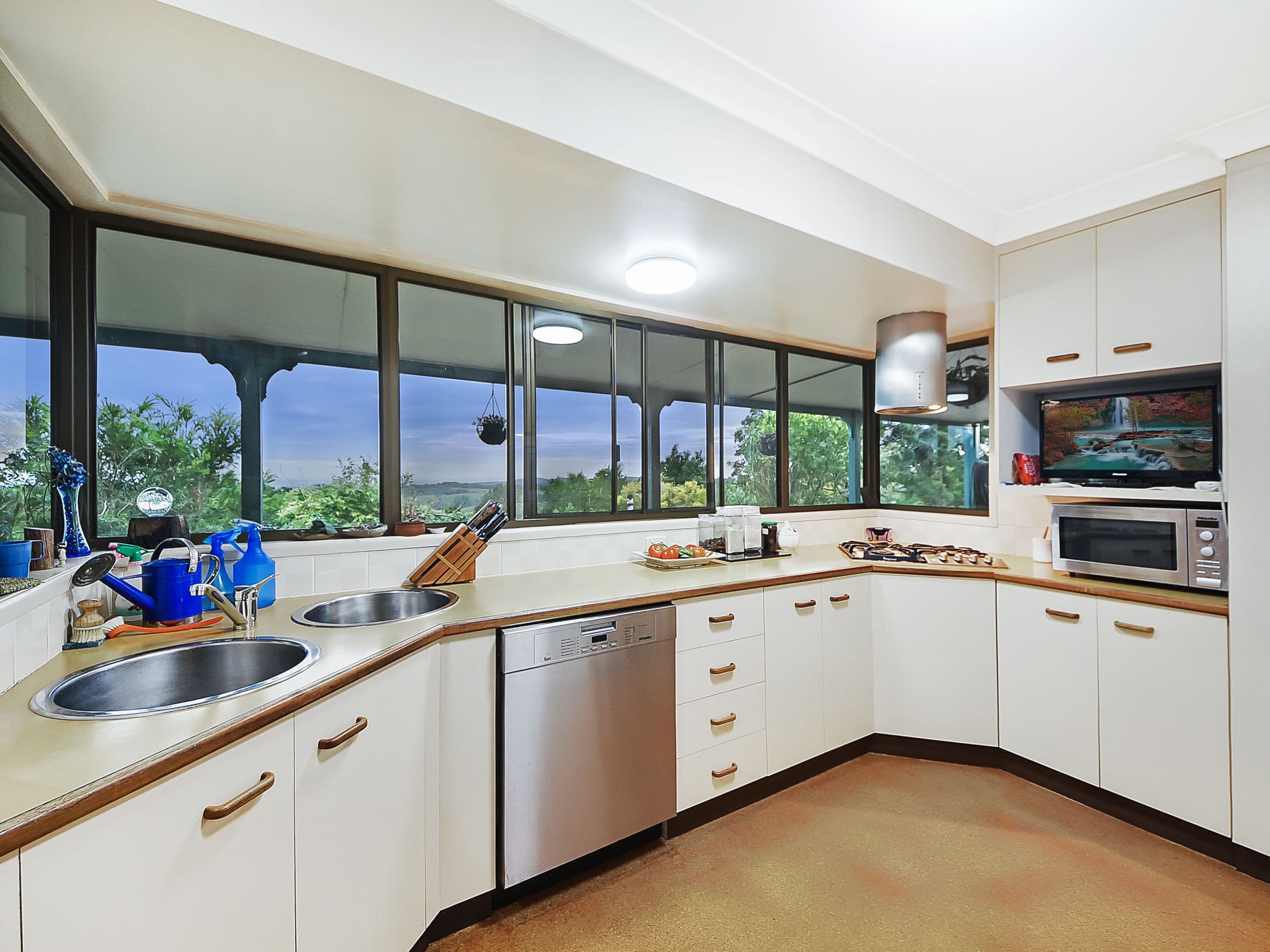146 Townsend Road, Ocean View QLD 4521, Ocean View - Thumbnail 4