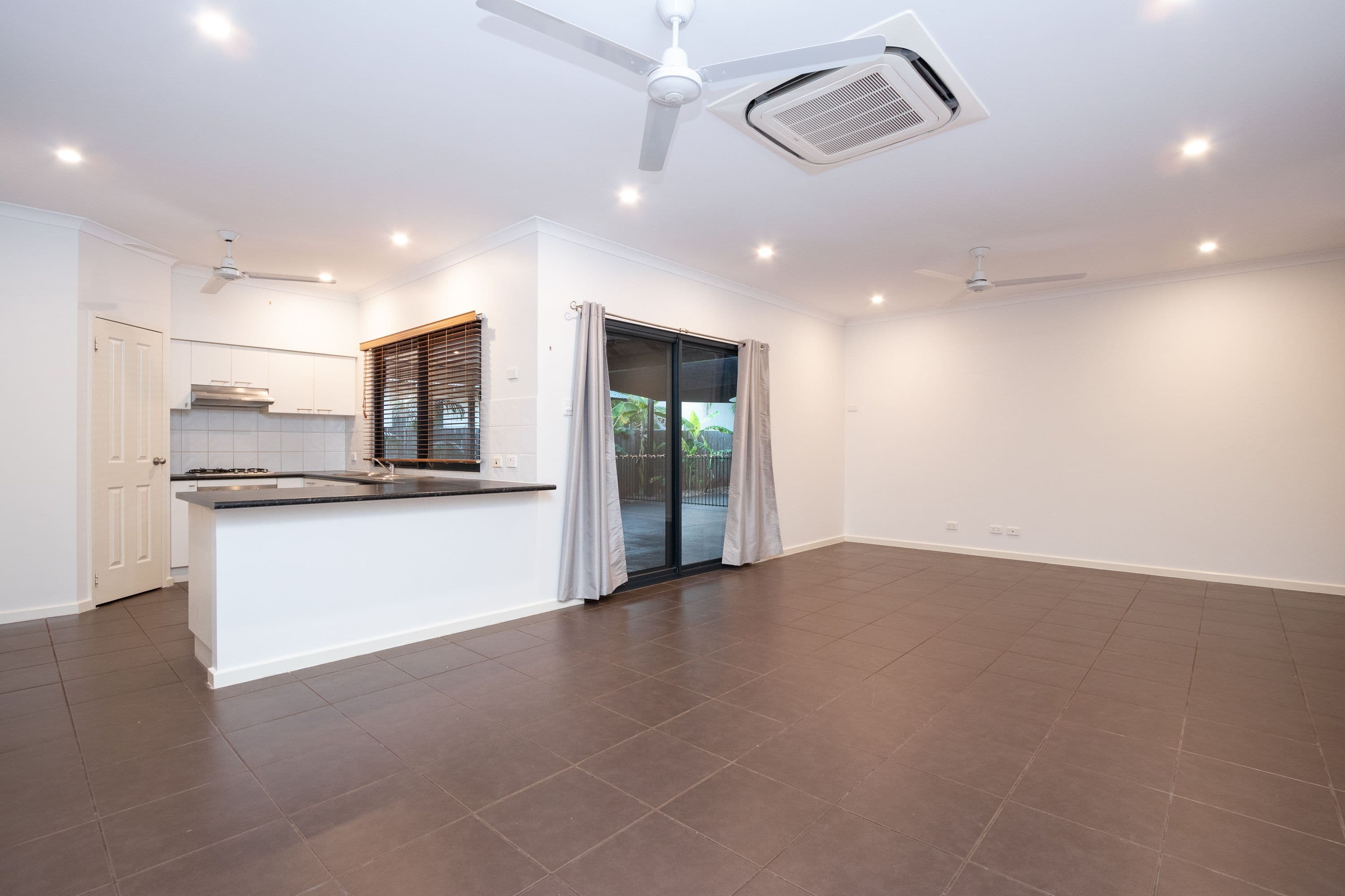 38 Spoonbill Avenue, Djugun WA 6725, Djugun - Thumbnail 4