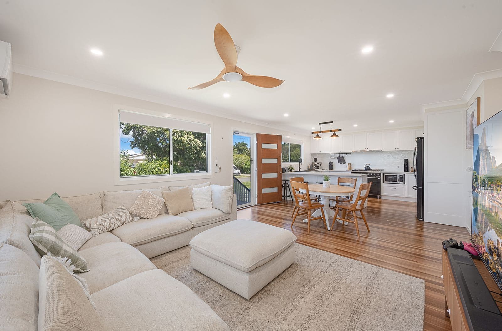 11 Kabura Street, Clontarf QLD 4019, Clontarf - Thumbnail 5