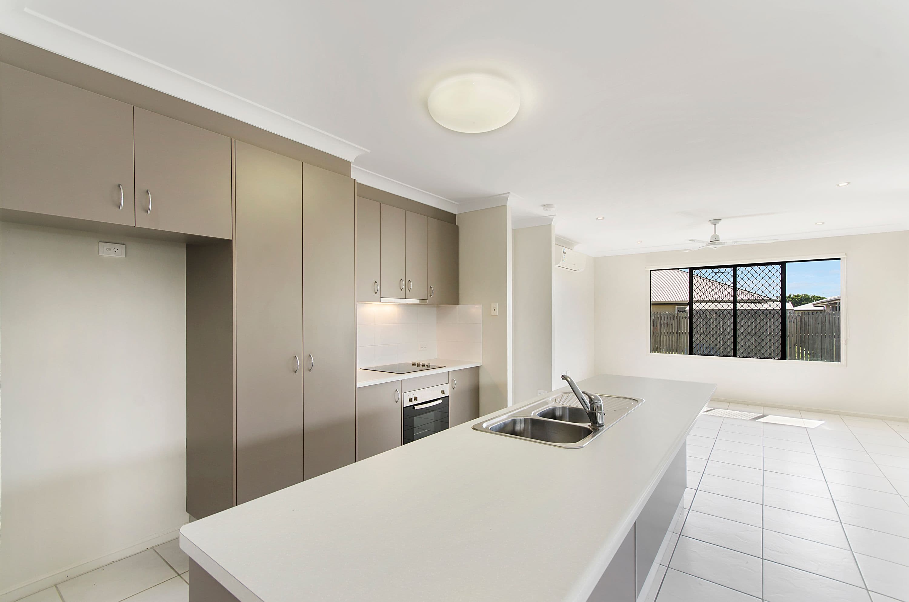 9 Peregrine Avenue, Kelso QLD 4815, Kelso - Thumbnail 2