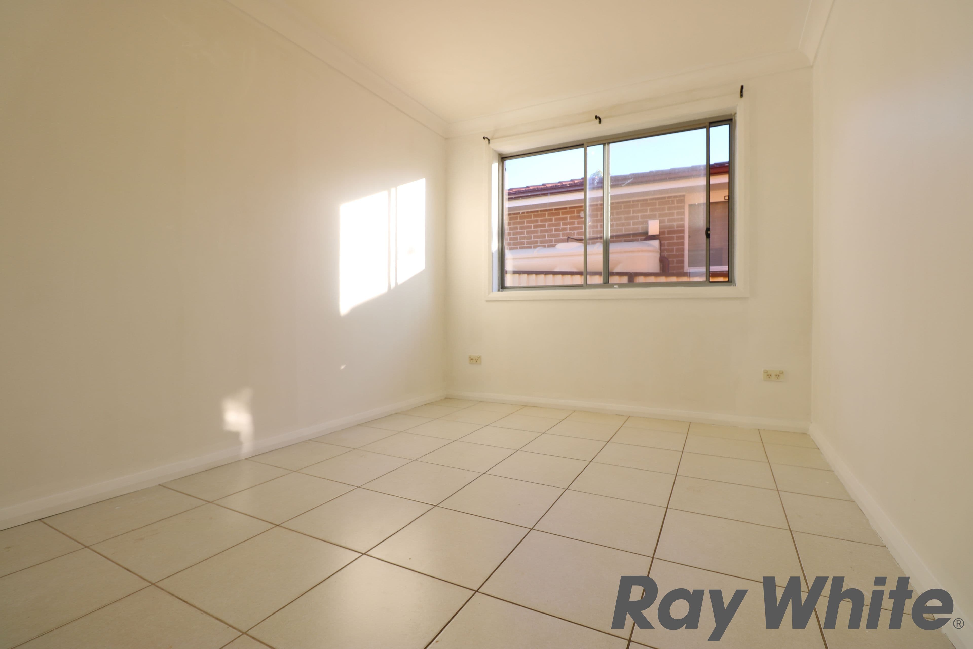 10 Mcgowen Crescent, Liverpool NSW 2170, Liverpool - Thumbnail 6