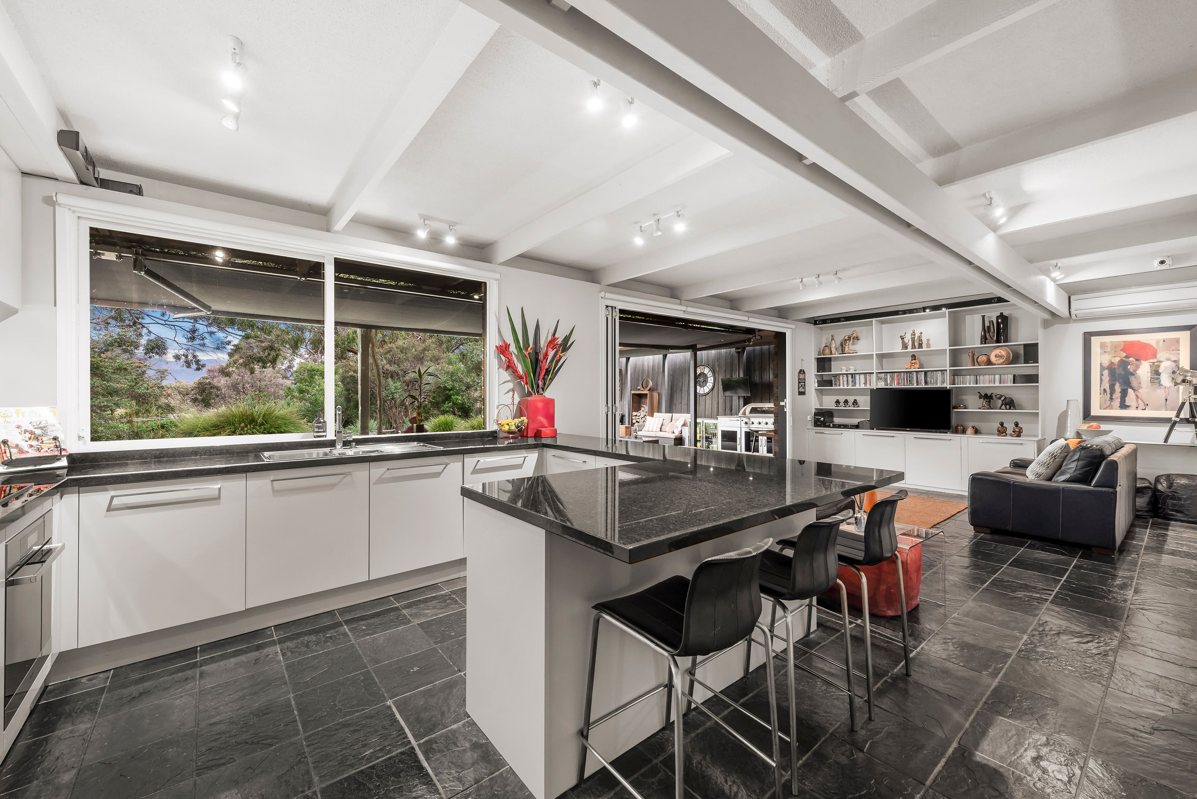 34 Barnic Road, Heathmont VIC 3135, Heathmont - Thumbnail 2