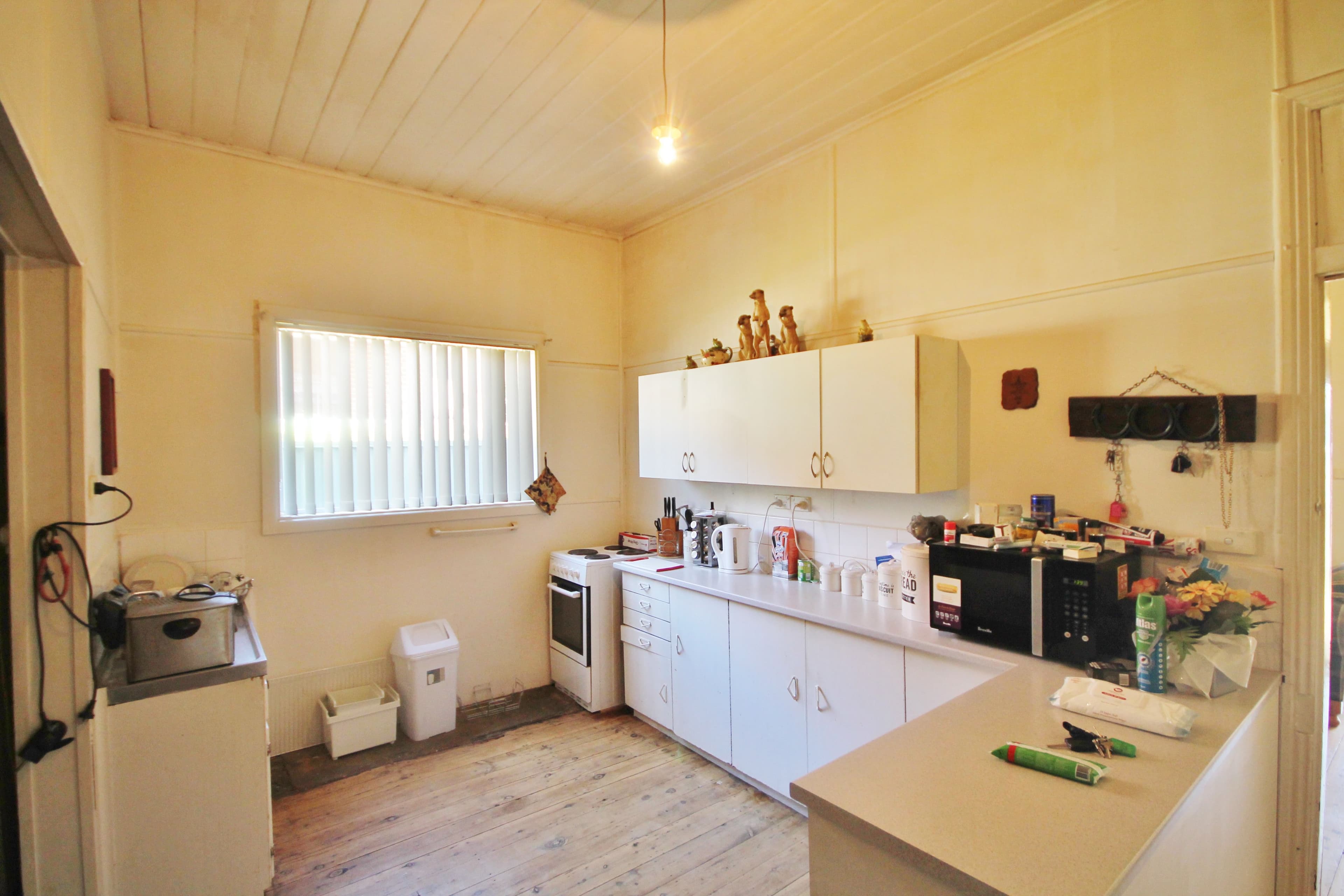 18 Yass Street, Young - Thumbnail 4