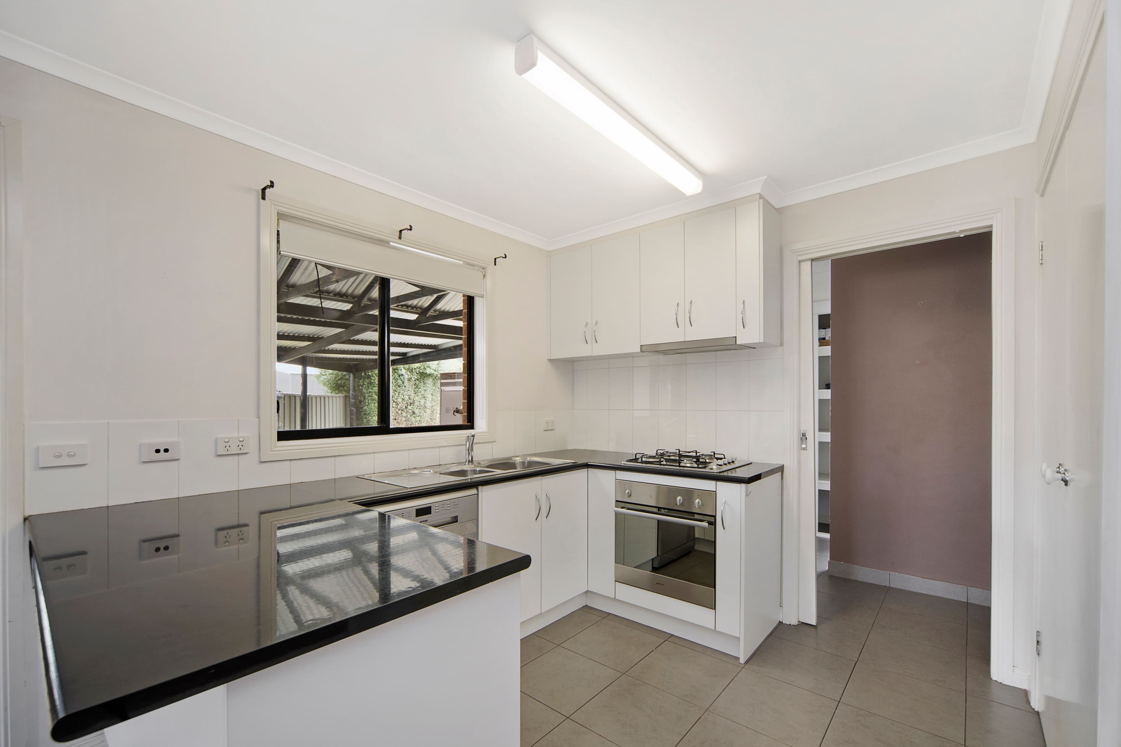 32 Ashwood Gardens, Mitchell Park  Victoria  3355, Australia, Mitchell Park - Thumbnail 4