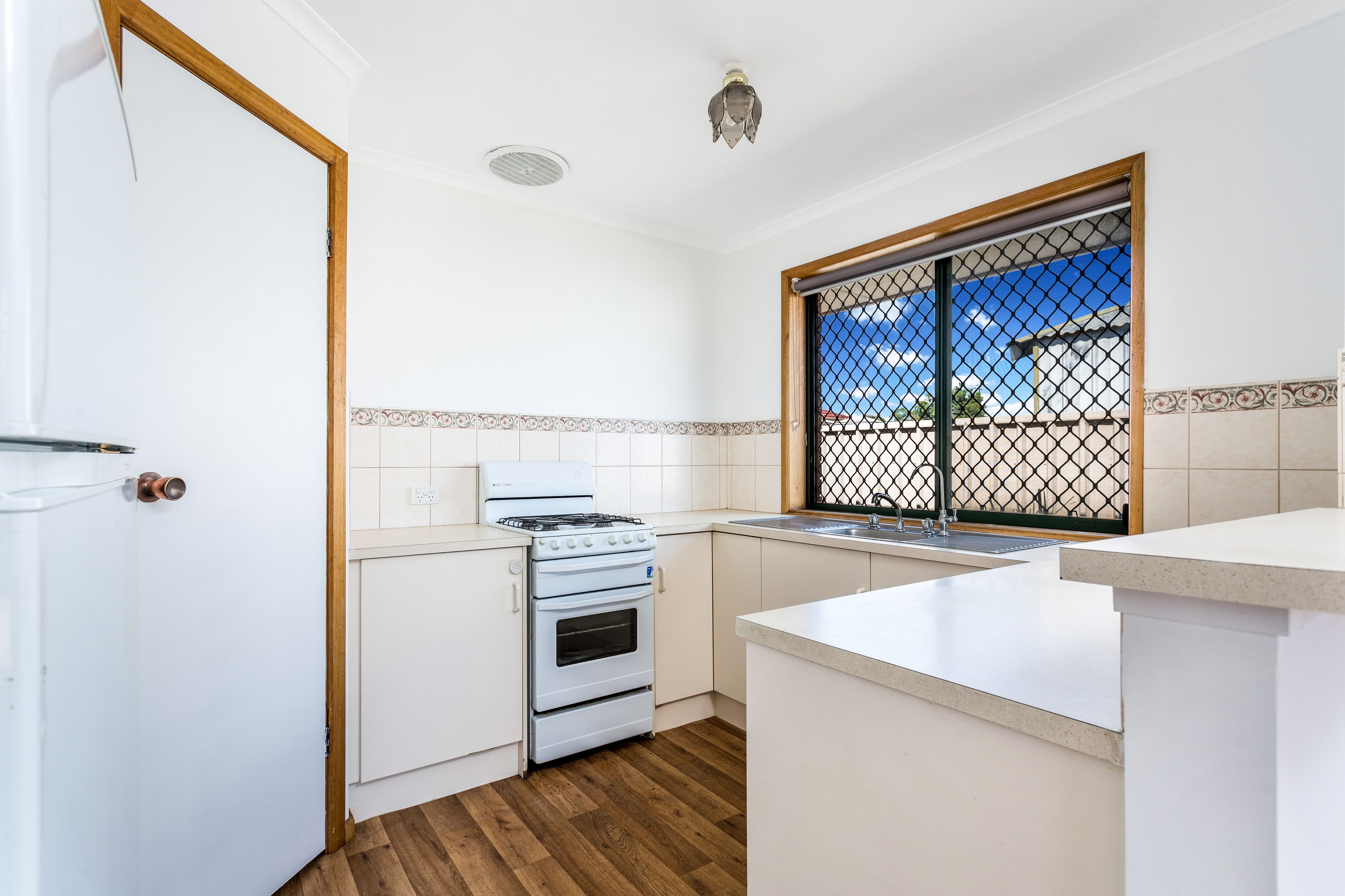 31 Edgecombe Street, Woodville North SA 5012, Woodville North - Thumbnail 4