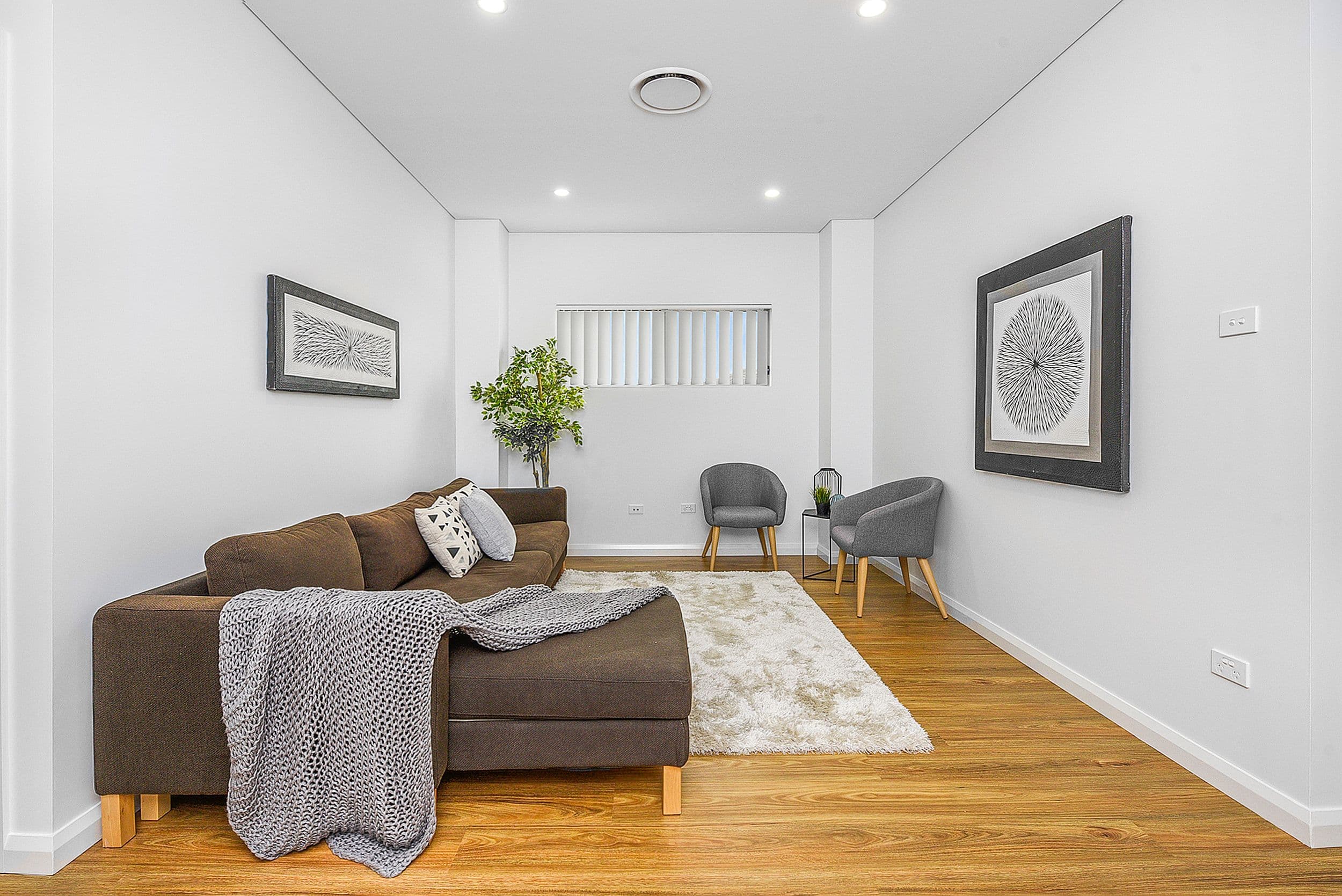 157 The Boulevarde, Fairfield Heights - Thumbnail 2