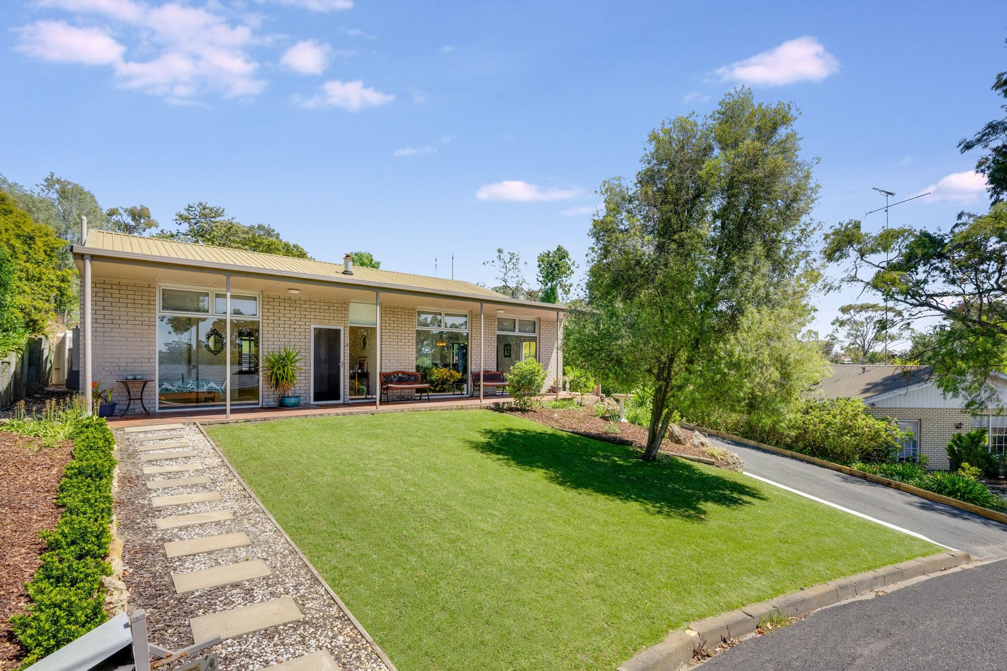 4 Valley View Drive, Naracoorte SA 5271, Naracoorte - Image 1
