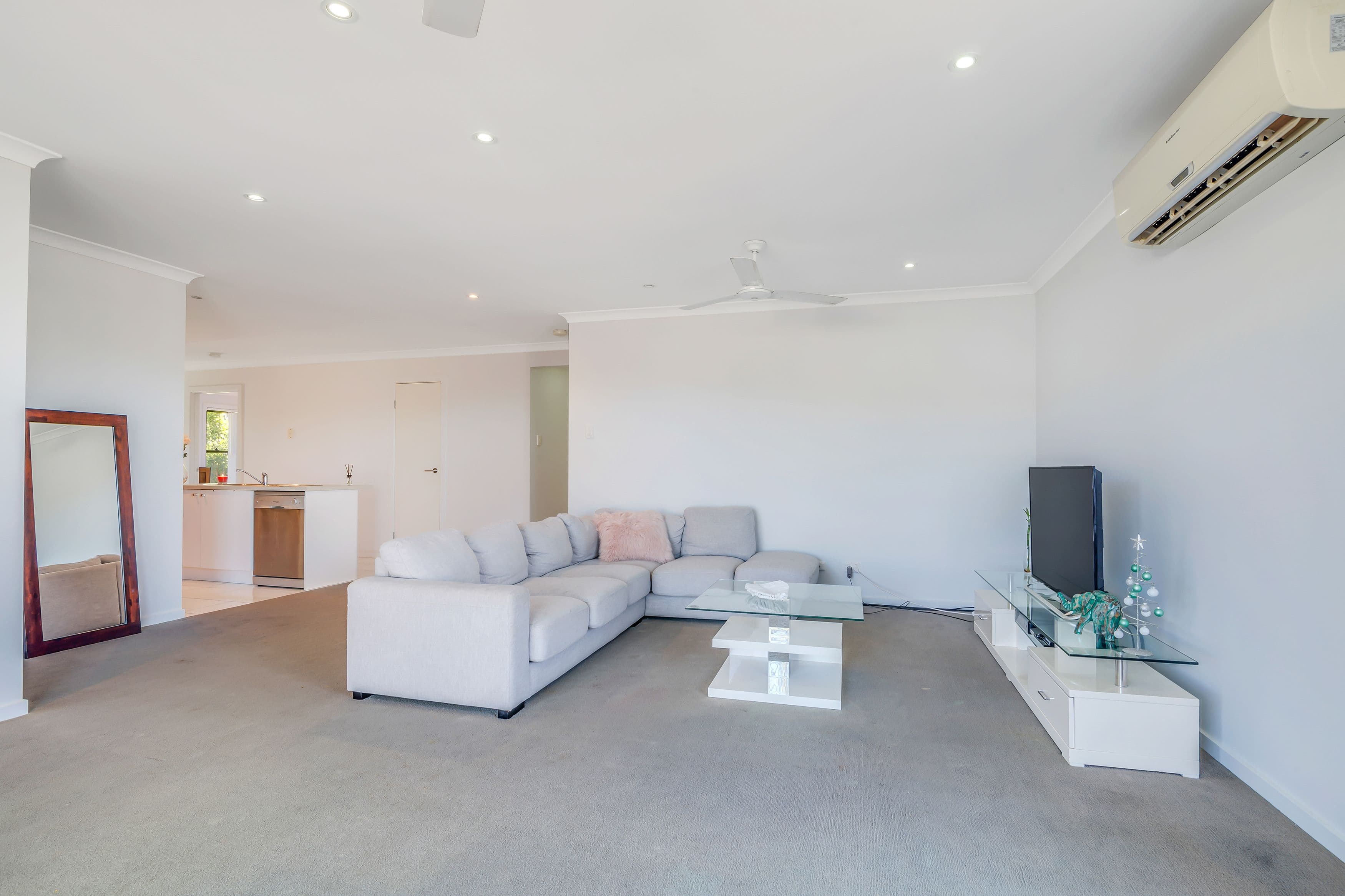 2-23 Pepper Tree Drive, Holmview QLD 4207, Holmview - Thumbnail 5