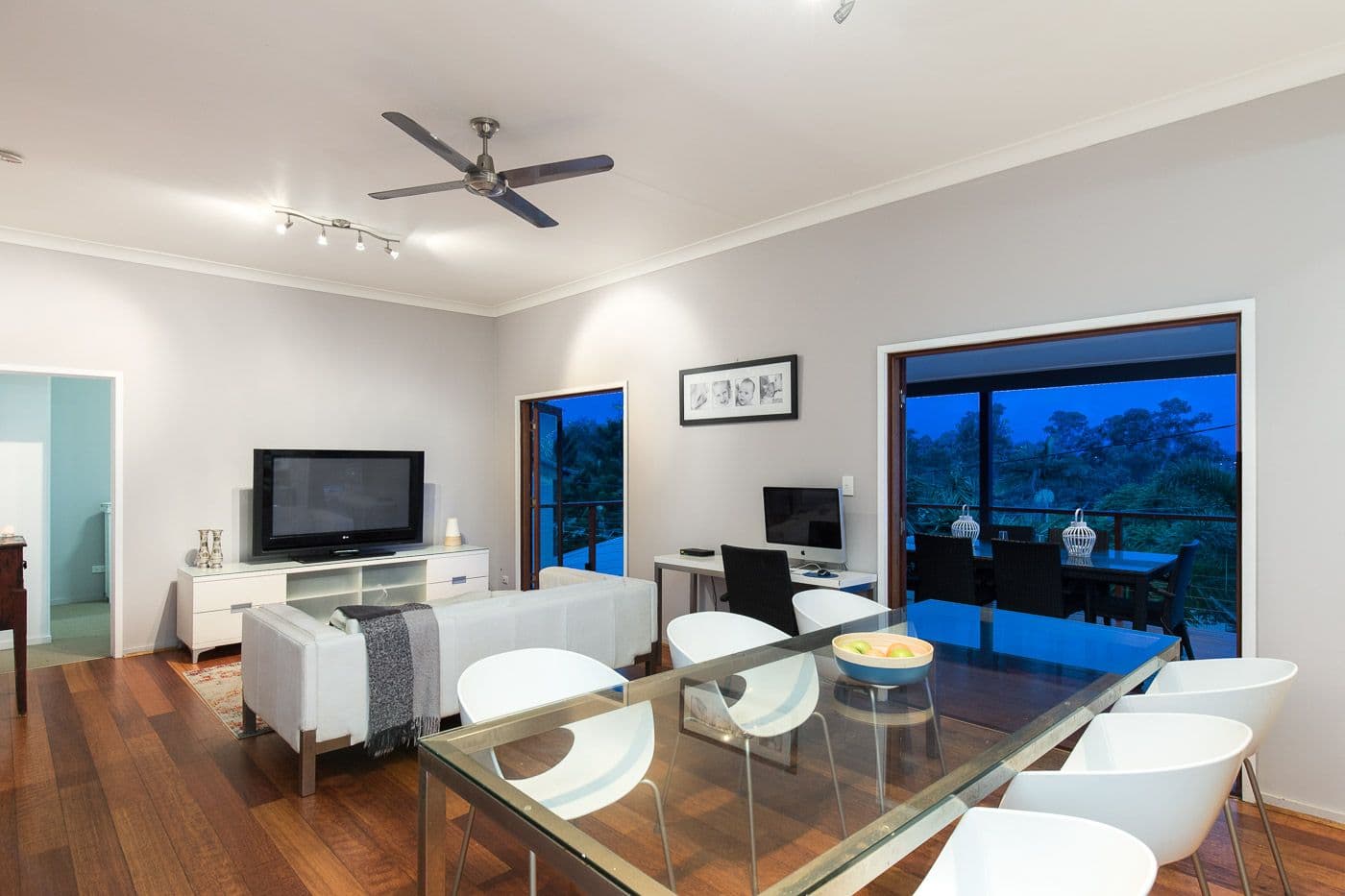 60 Tandoor Street, Morningside QLD 4170, Morningside - Thumbnail 2