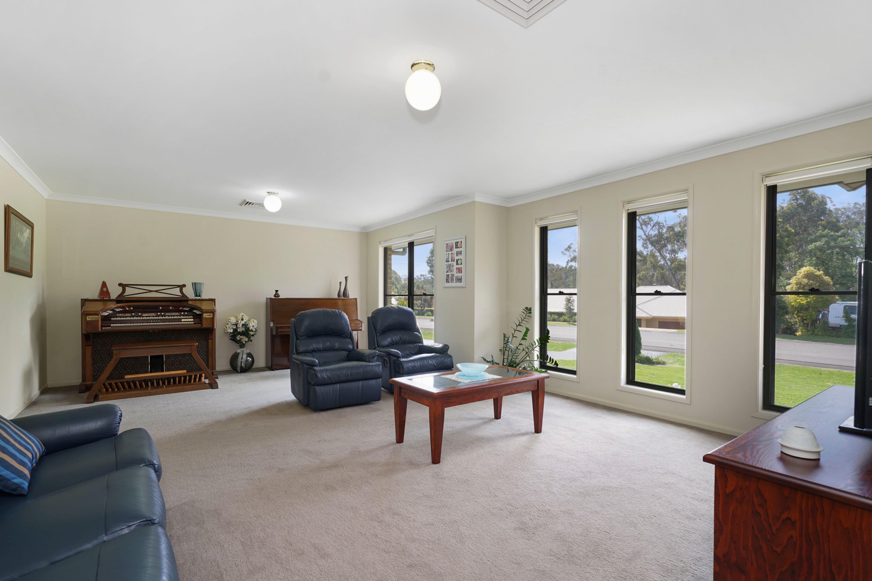1 Greendale Drive, Cooranbong - Thumbnail 2