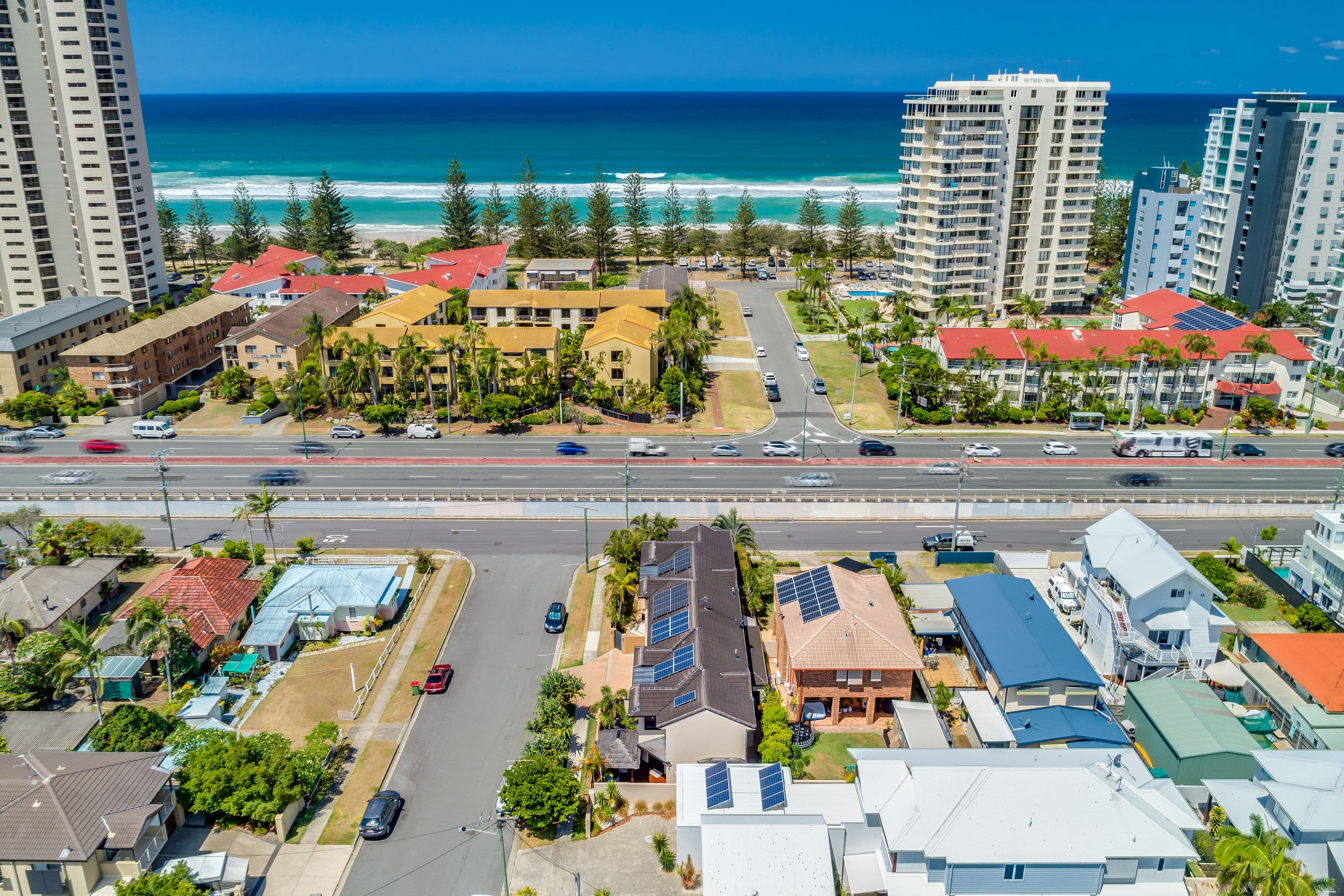 2 Cedar Court, Burleigh Heads QLD 4220, Burleigh Heads - Thumbnail 5