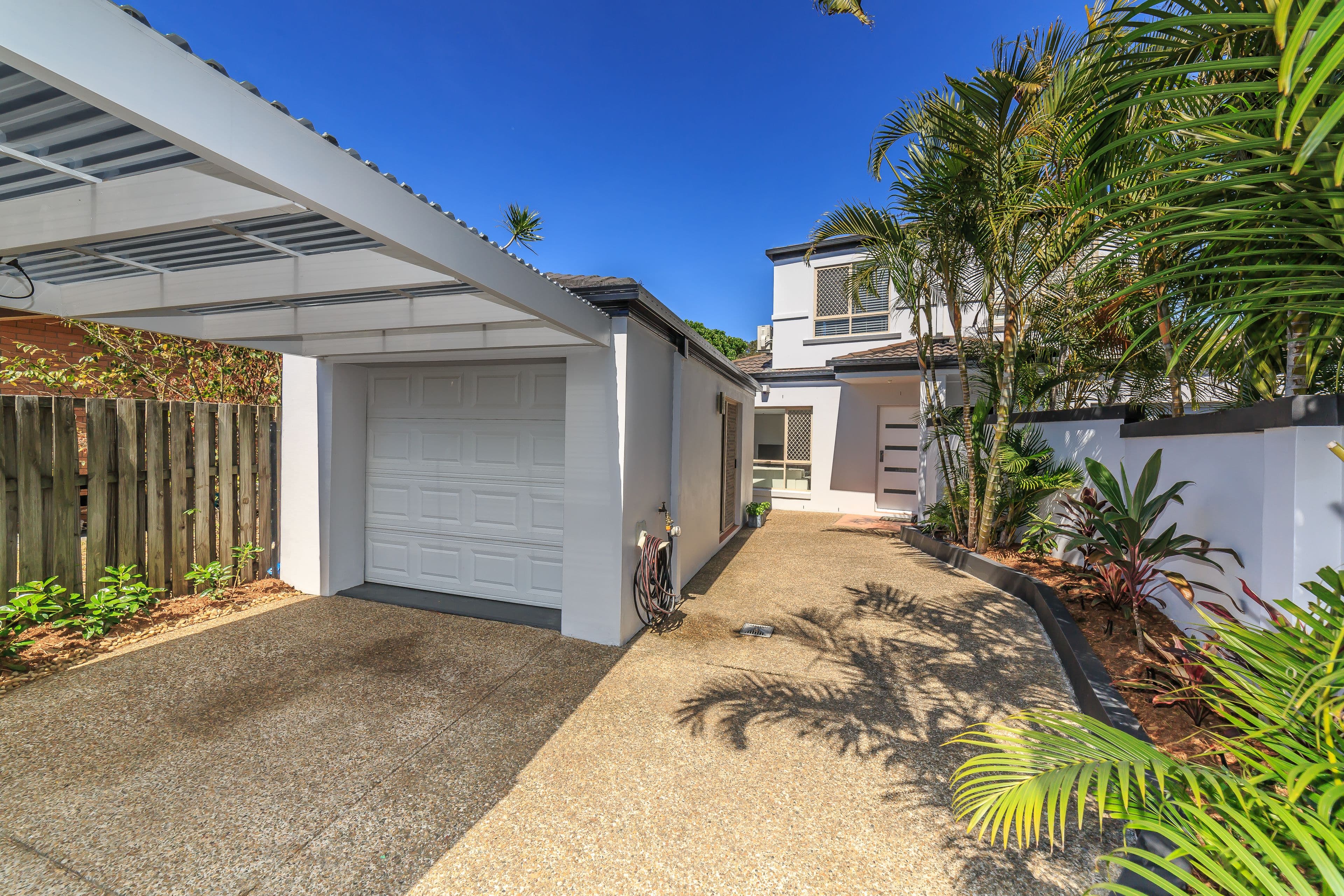 4 Bradbrook Street, Southport QLD 4215, Southport - Thumbnail 2