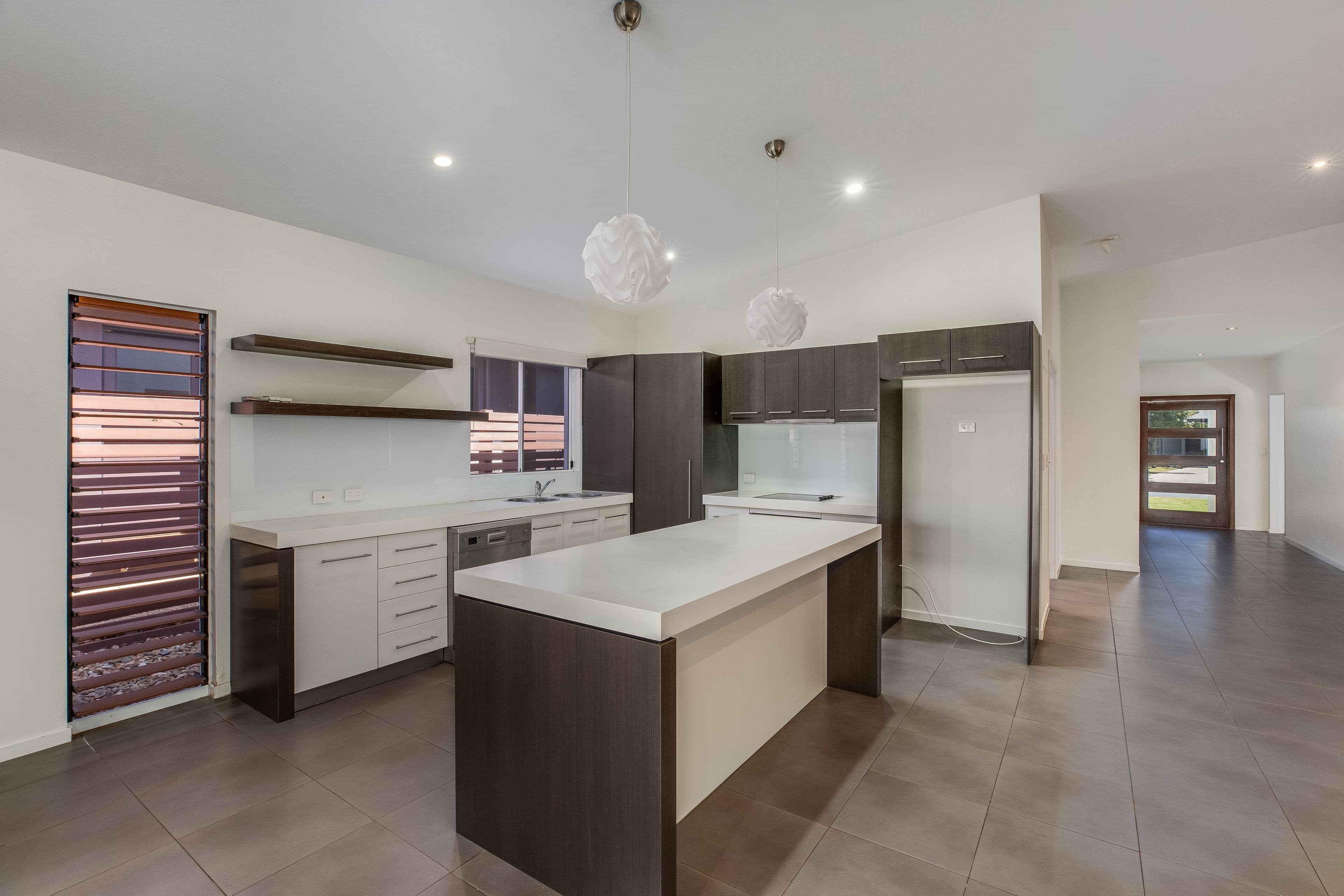 8 Waite Creek Court, Cannonvale QLD 4802, Cannonvale - Thumbnail 5