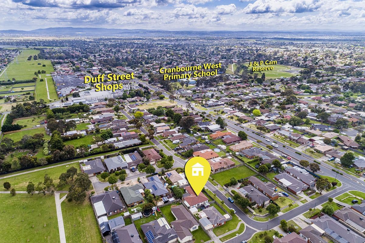 35 Elcan Avenue, Cranbourne West VIC 3977, Cranbourne West - Thumbnail 4
