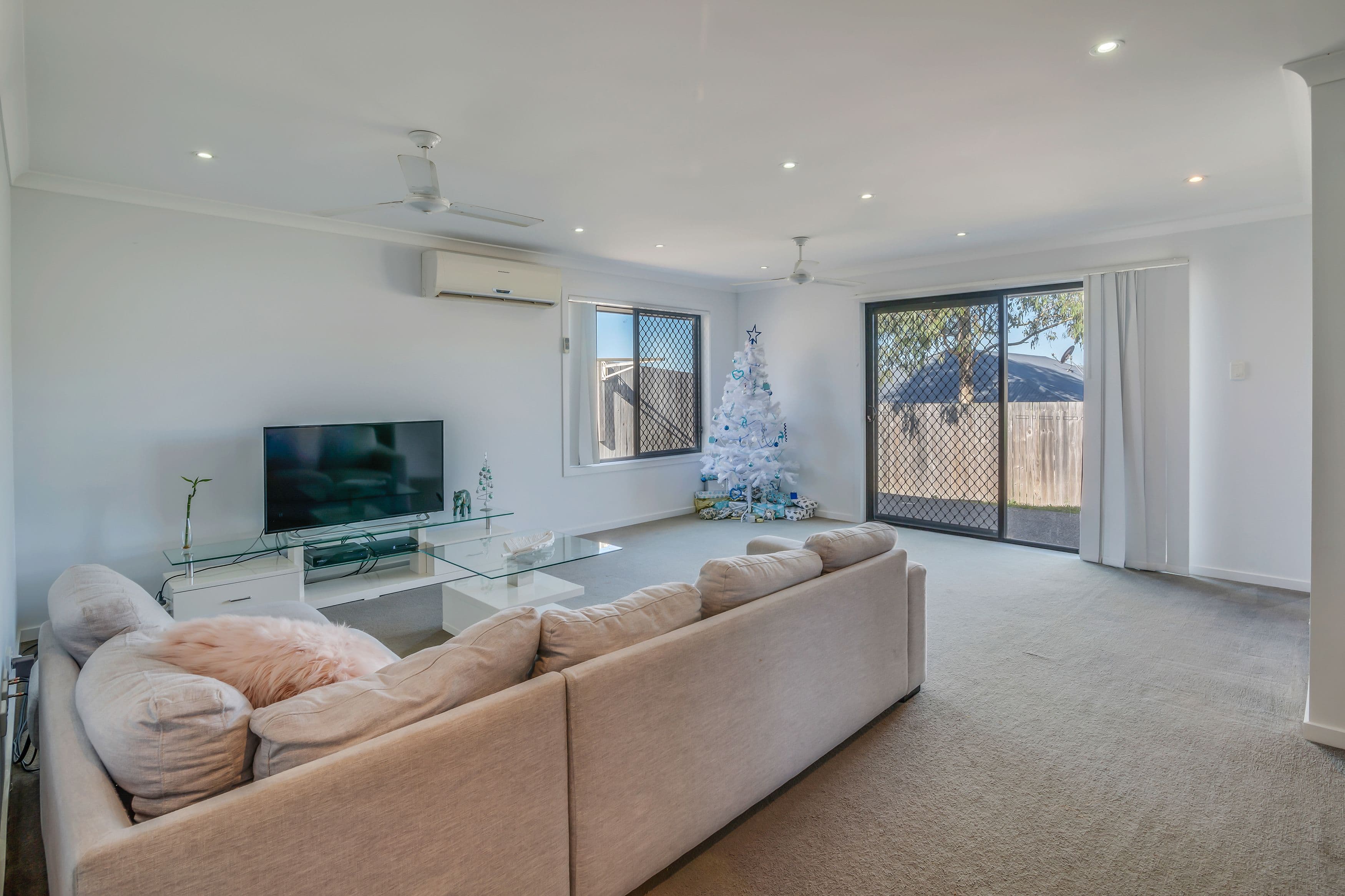 2-23 Pepper Tree Drive, Holmview QLD 4207, Holmview - Thumbnail 4