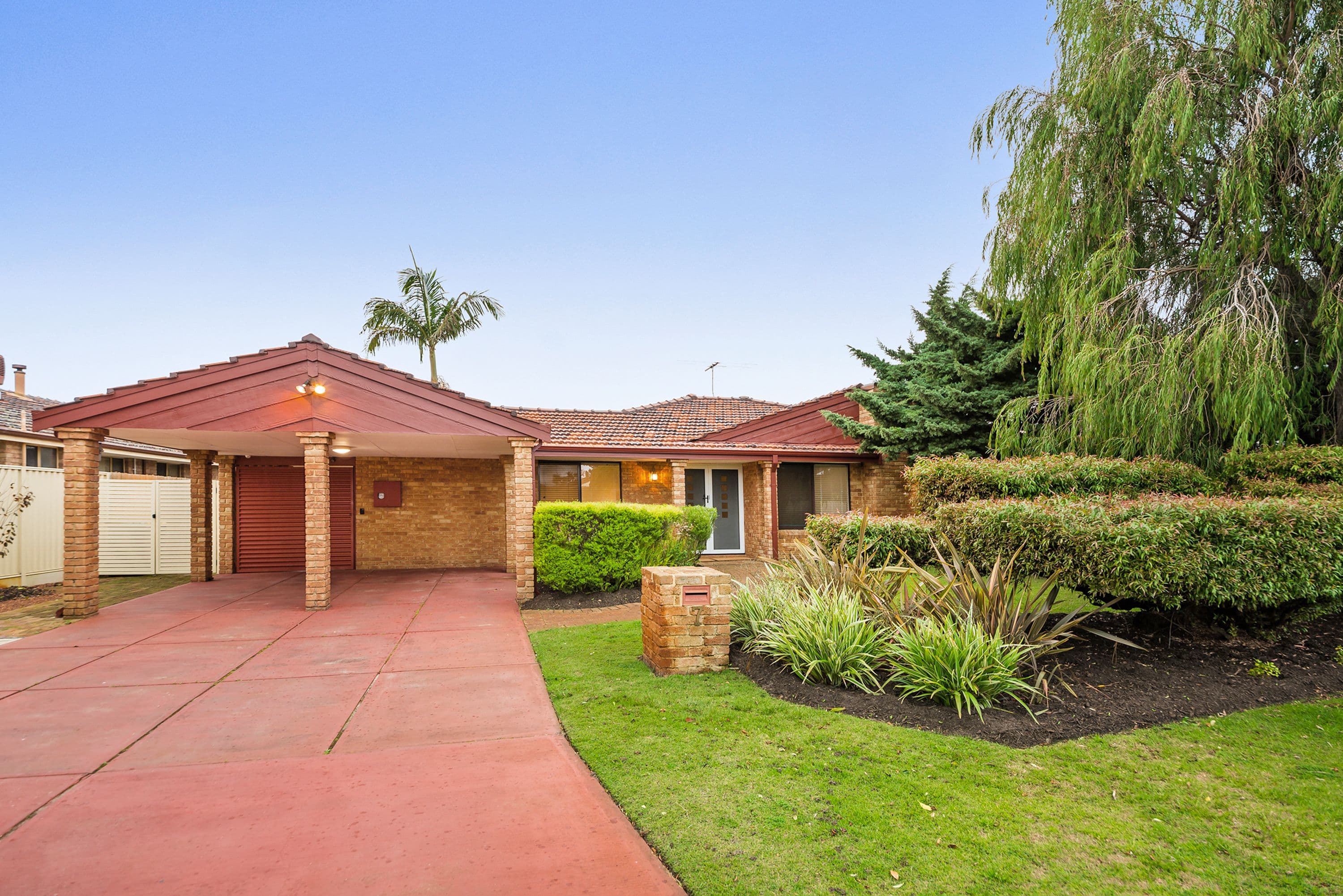 7 Kershaw Gardens, Leeming WA 6149, Leeming - Image 1