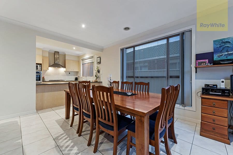 8 Mosman Way, Craigieburn VIC 3064, Craigieburn - Thumbnail 4