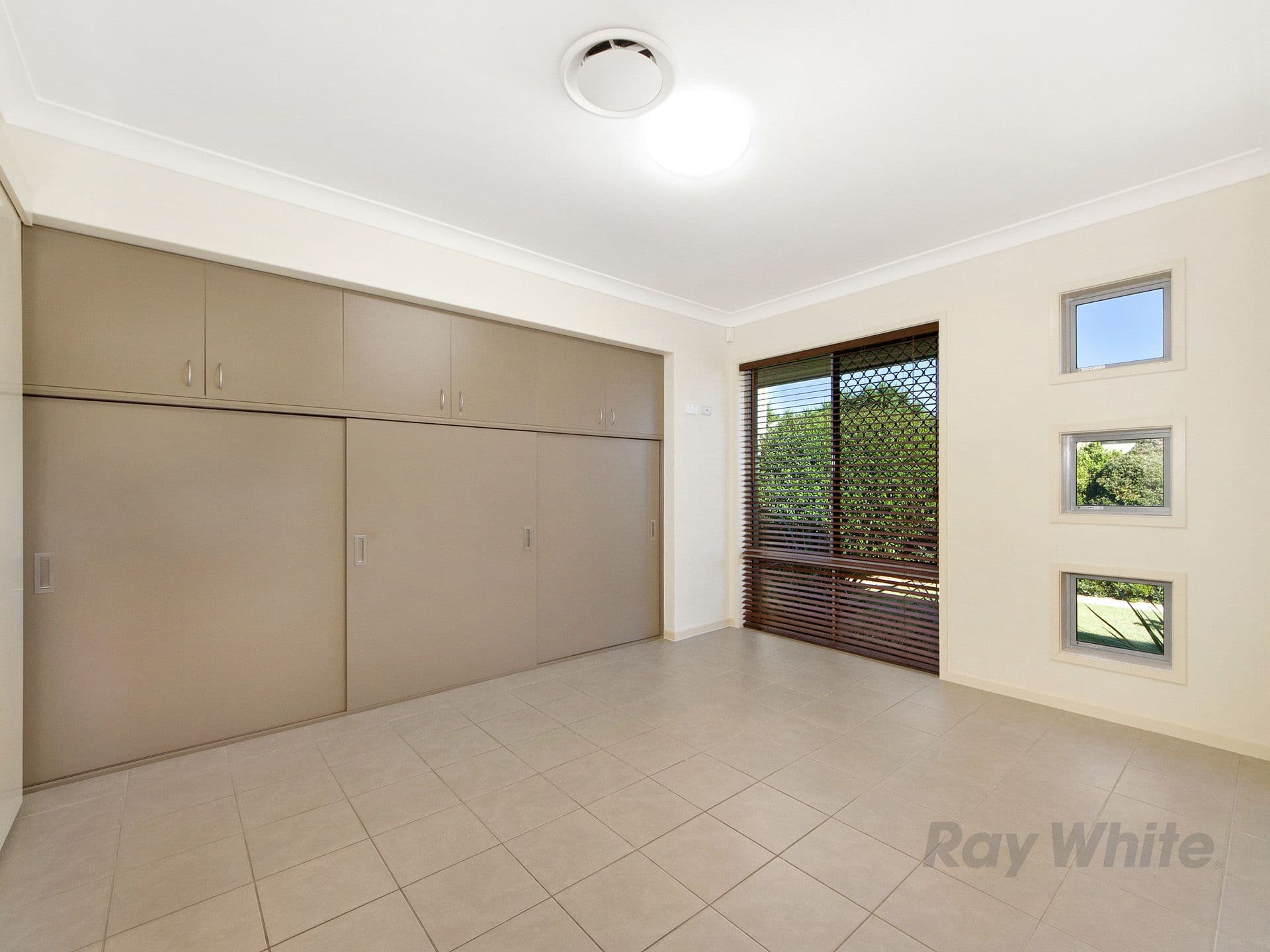8 Penneshaw Crescent, Ormeau QLD 4208, Ormeau - Thumbnail 7