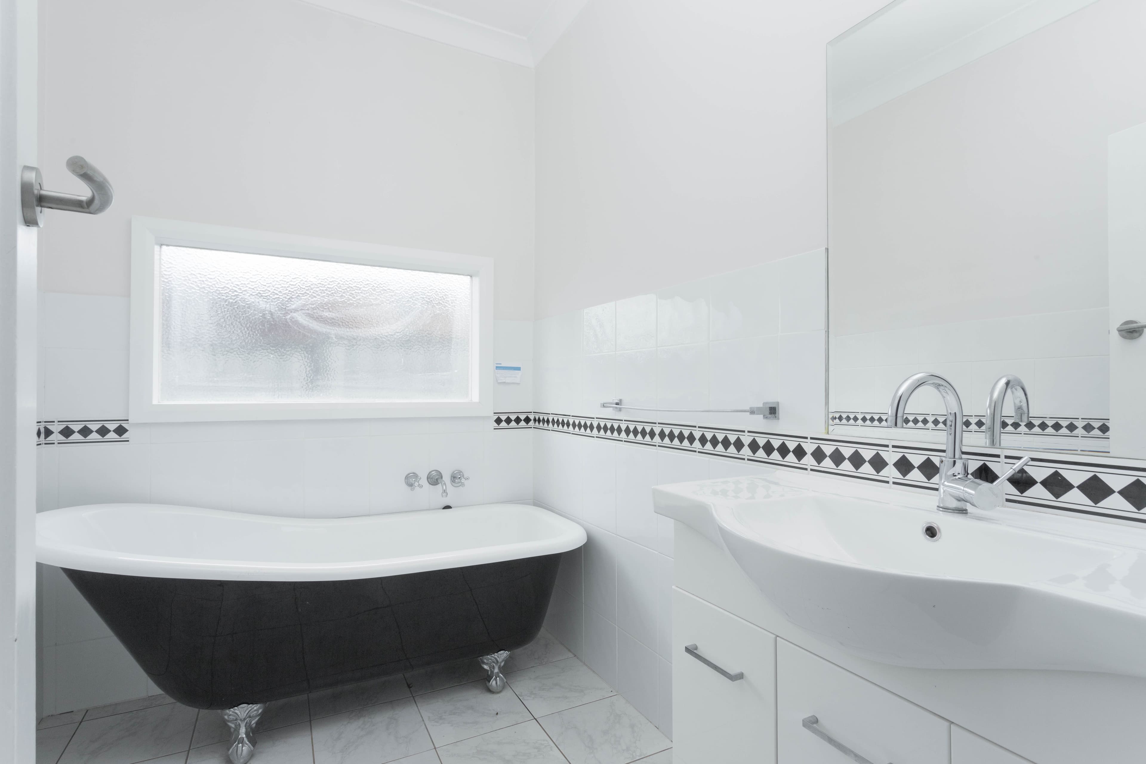 52 Cox Avenue, Orange - Thumbnail 5
