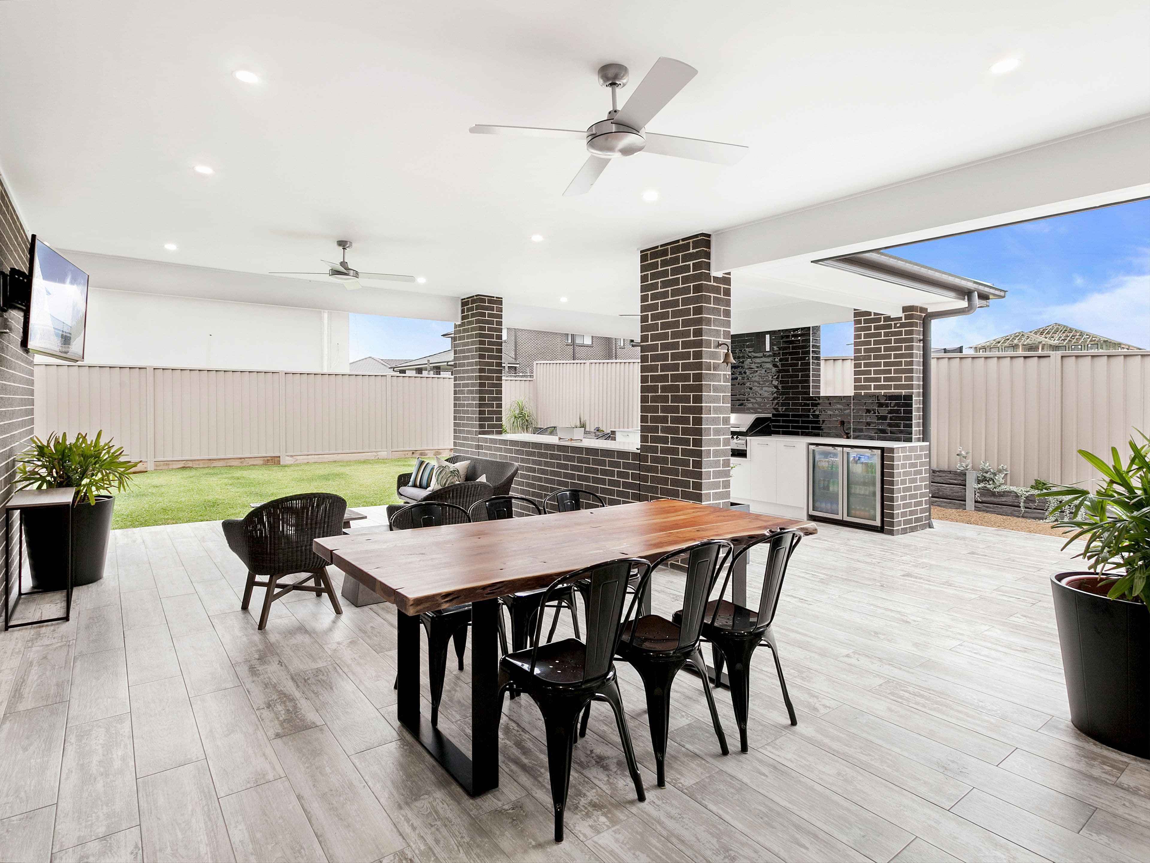 40 Castlemaine Circuit, Harrington Park - Thumbnail 2